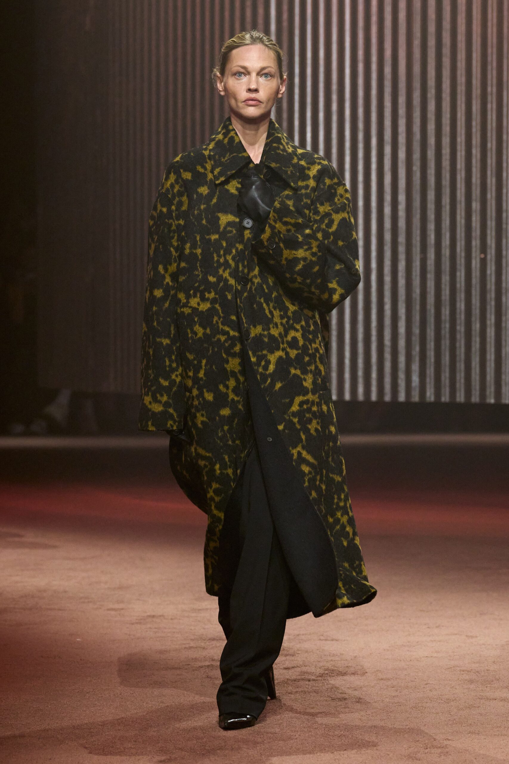 Cos F/W 23 Look 127