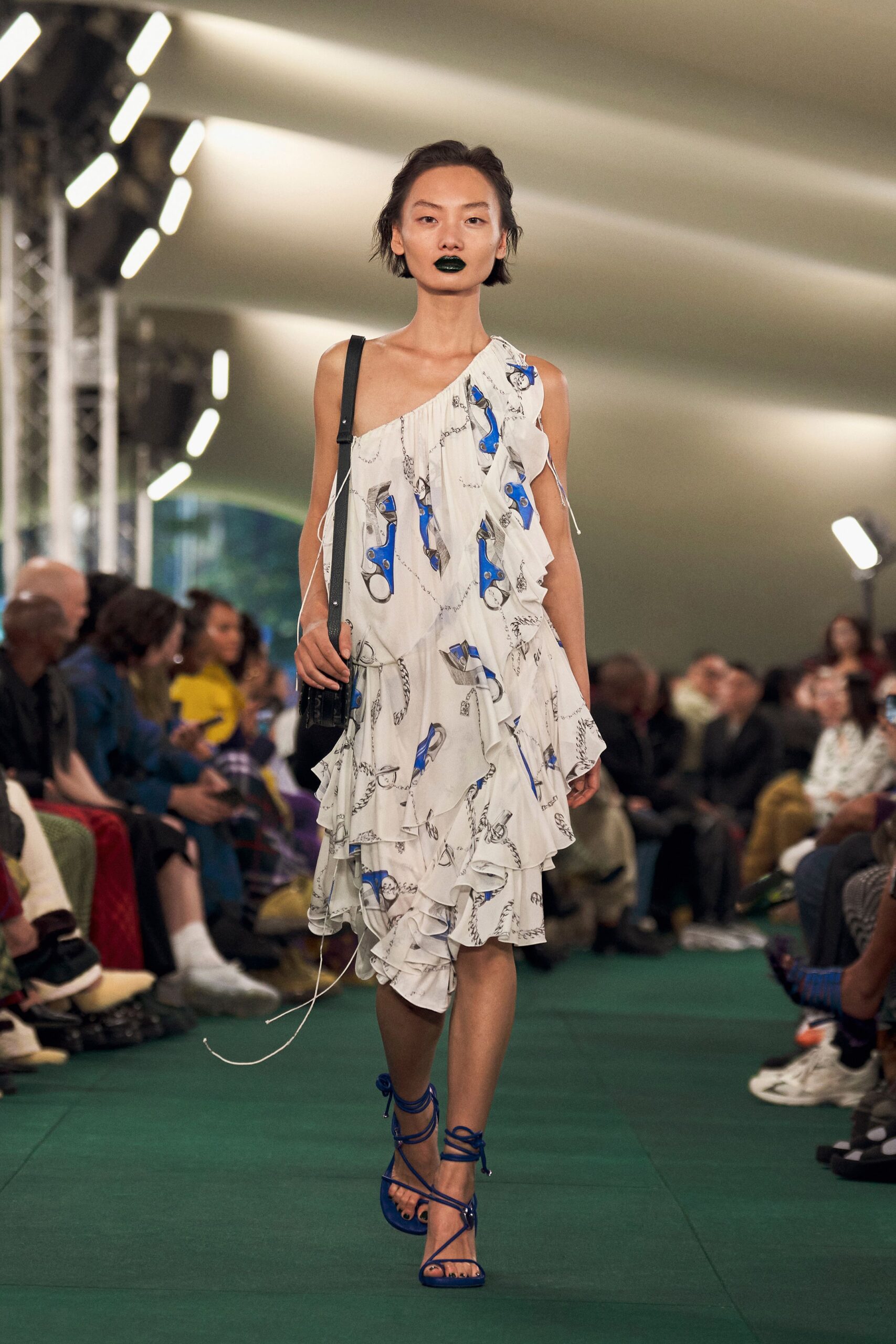 Burberry S/S 24 Look 122
