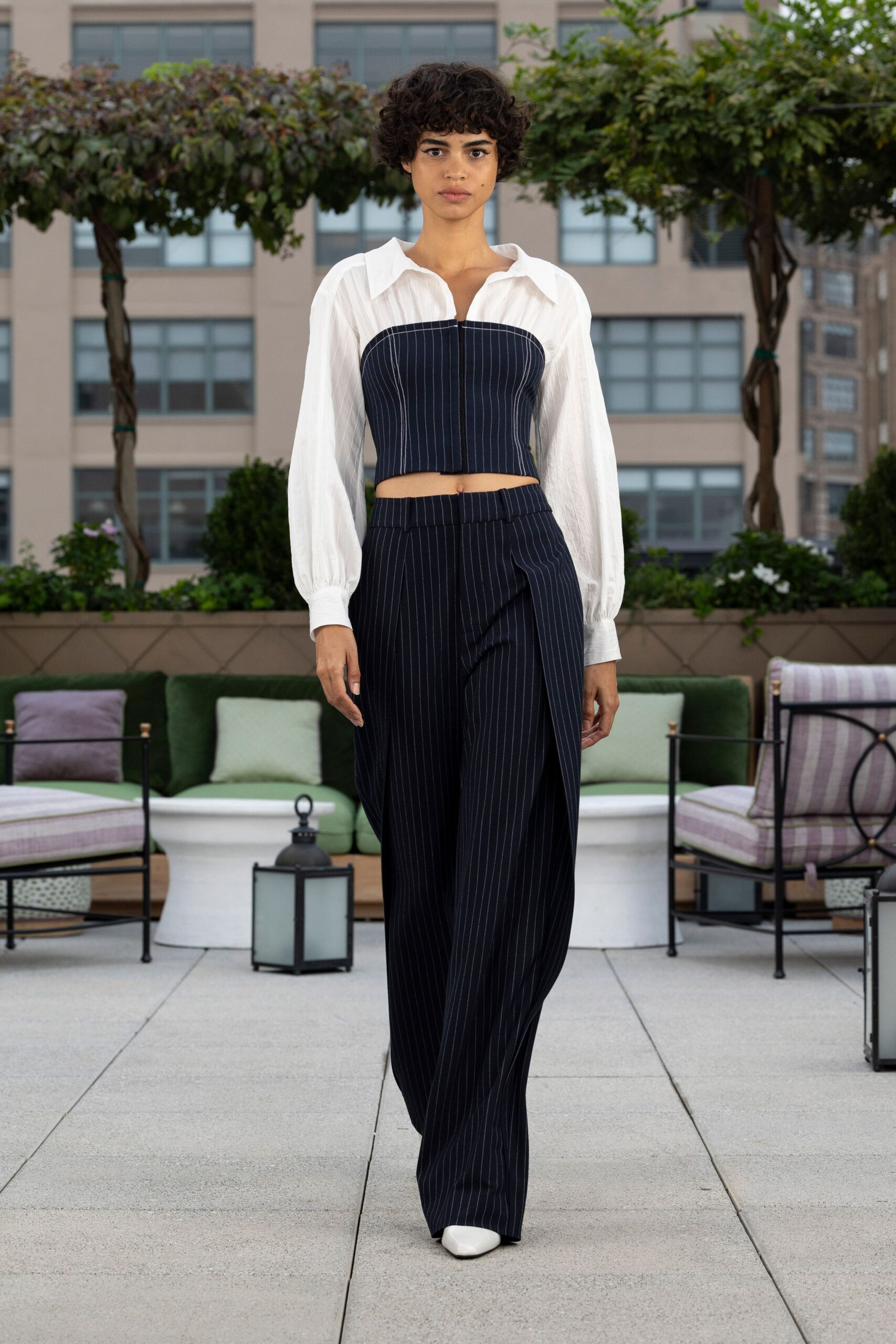 Cinq à Sept S/S 24 Look 235