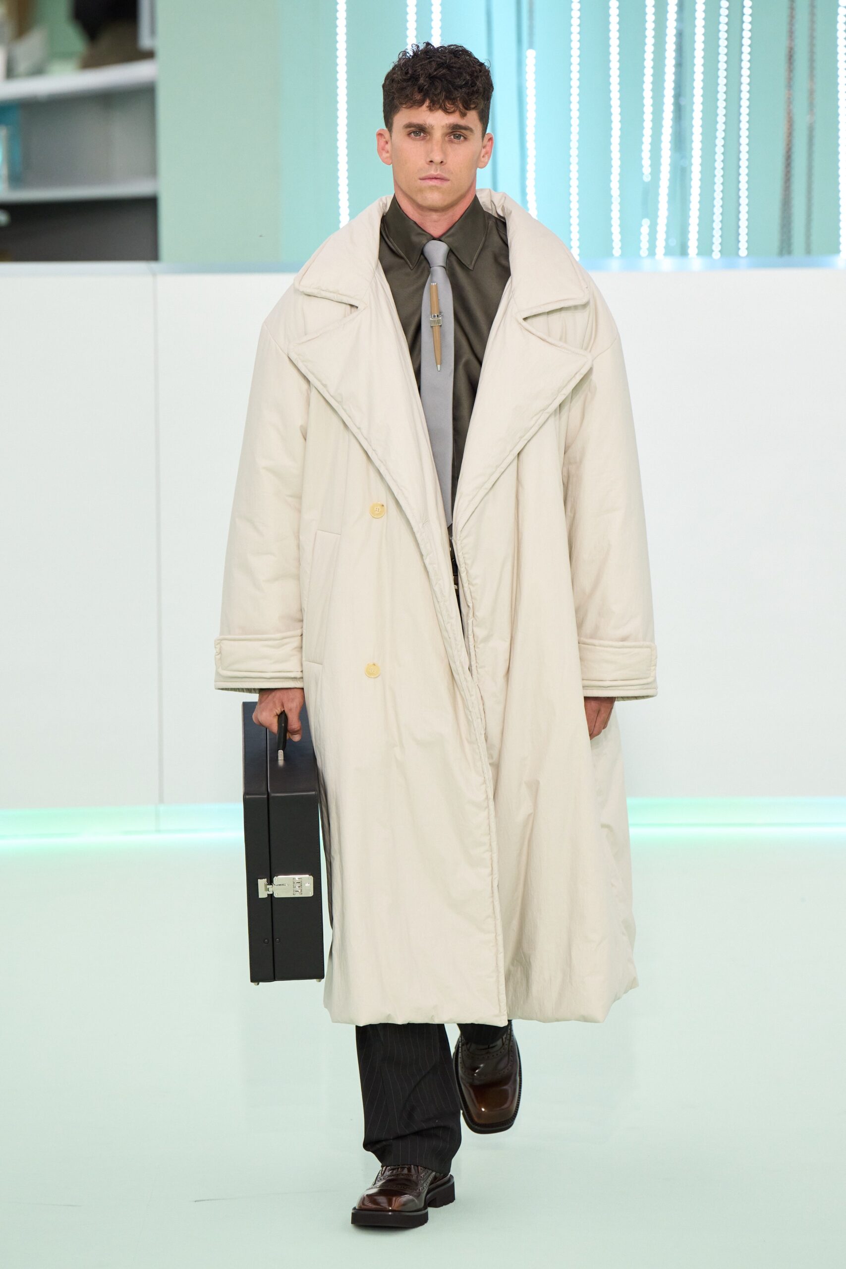 Boss F/W 23 Look 182