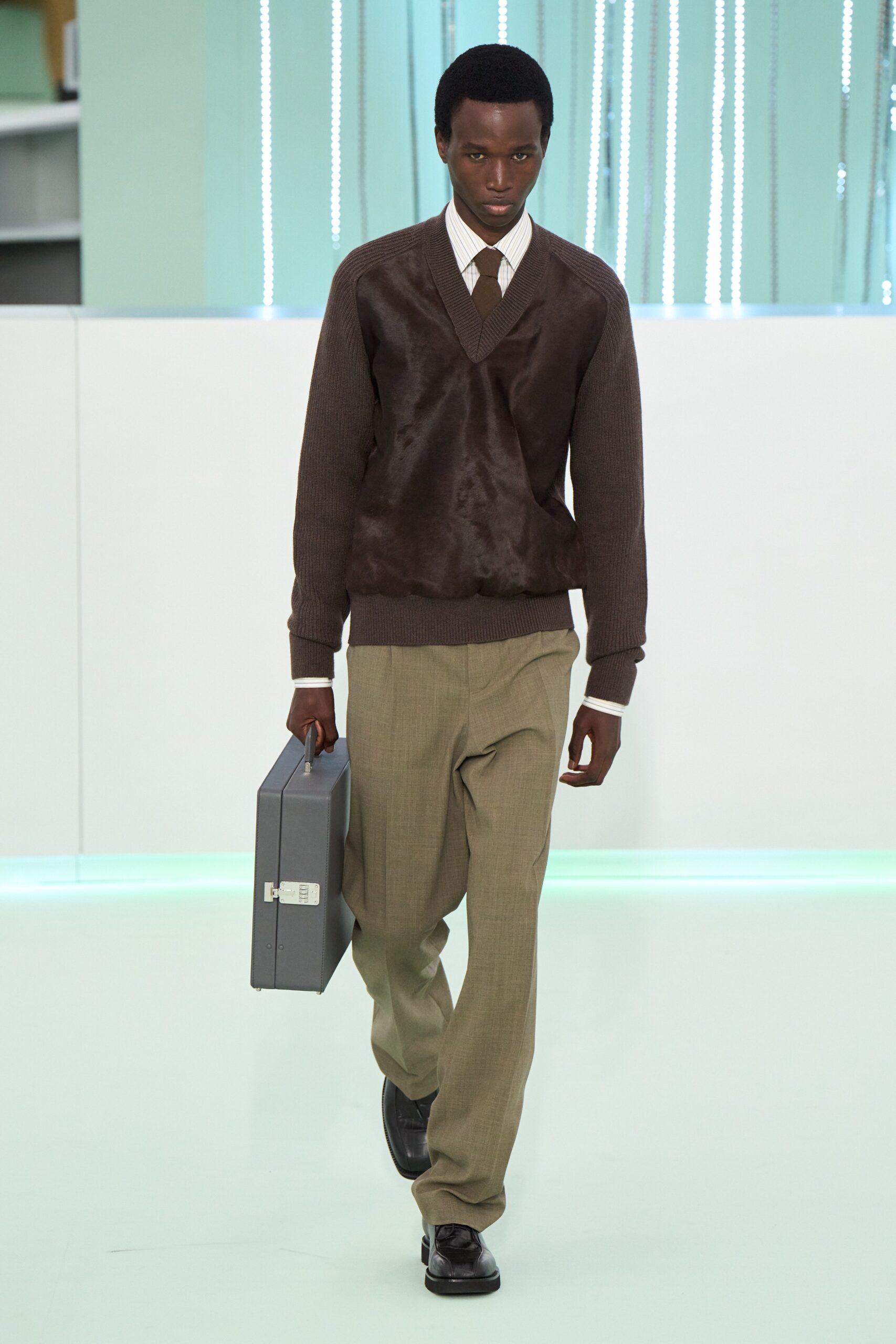 Boss F/W 23 Look 213
