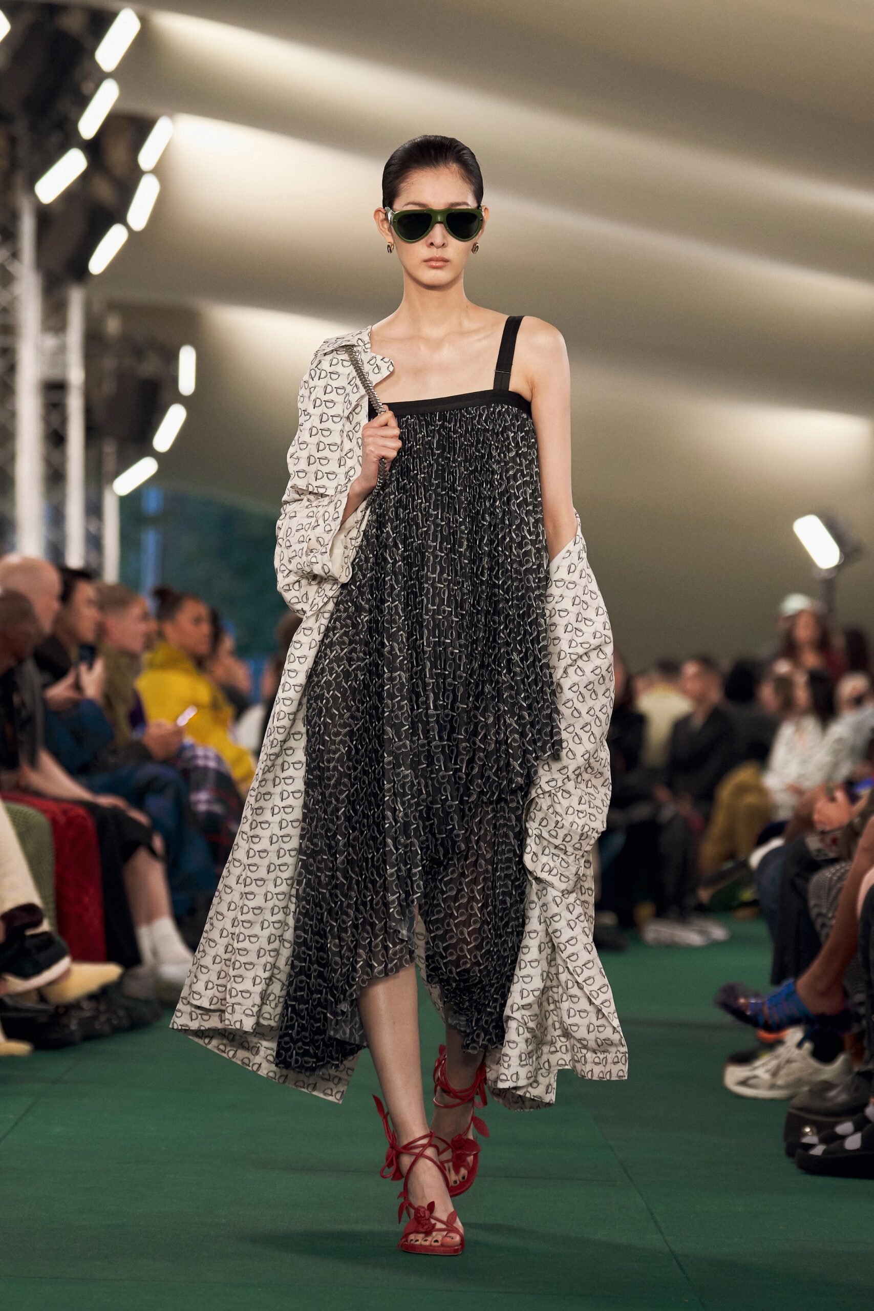 Burberry S/S 24 Look 236