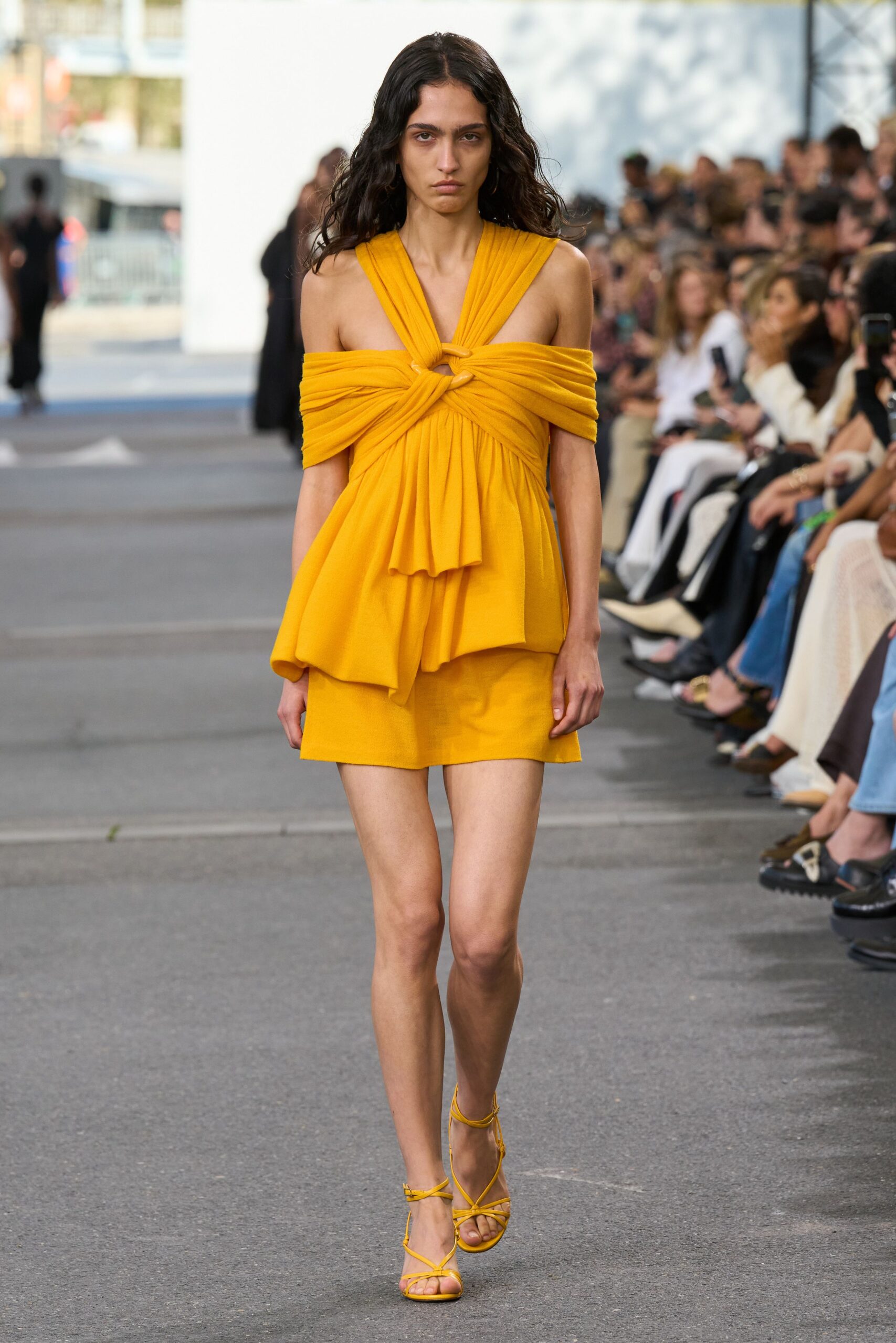 Chloé S/S 24 Look 389