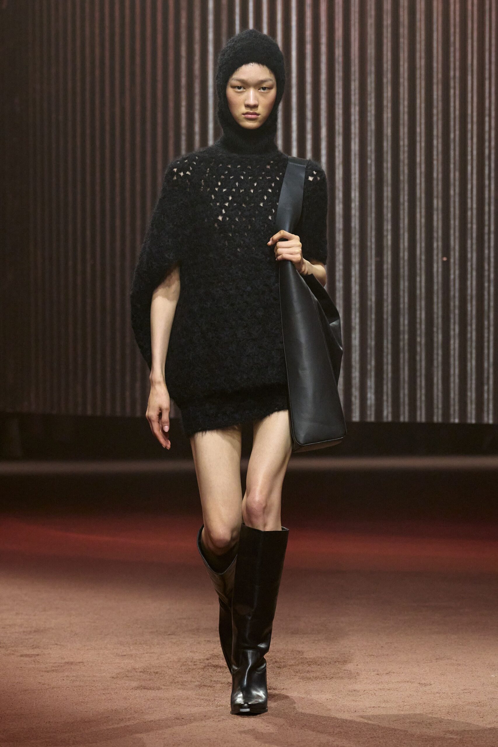 Cos F/W 23 Look 299