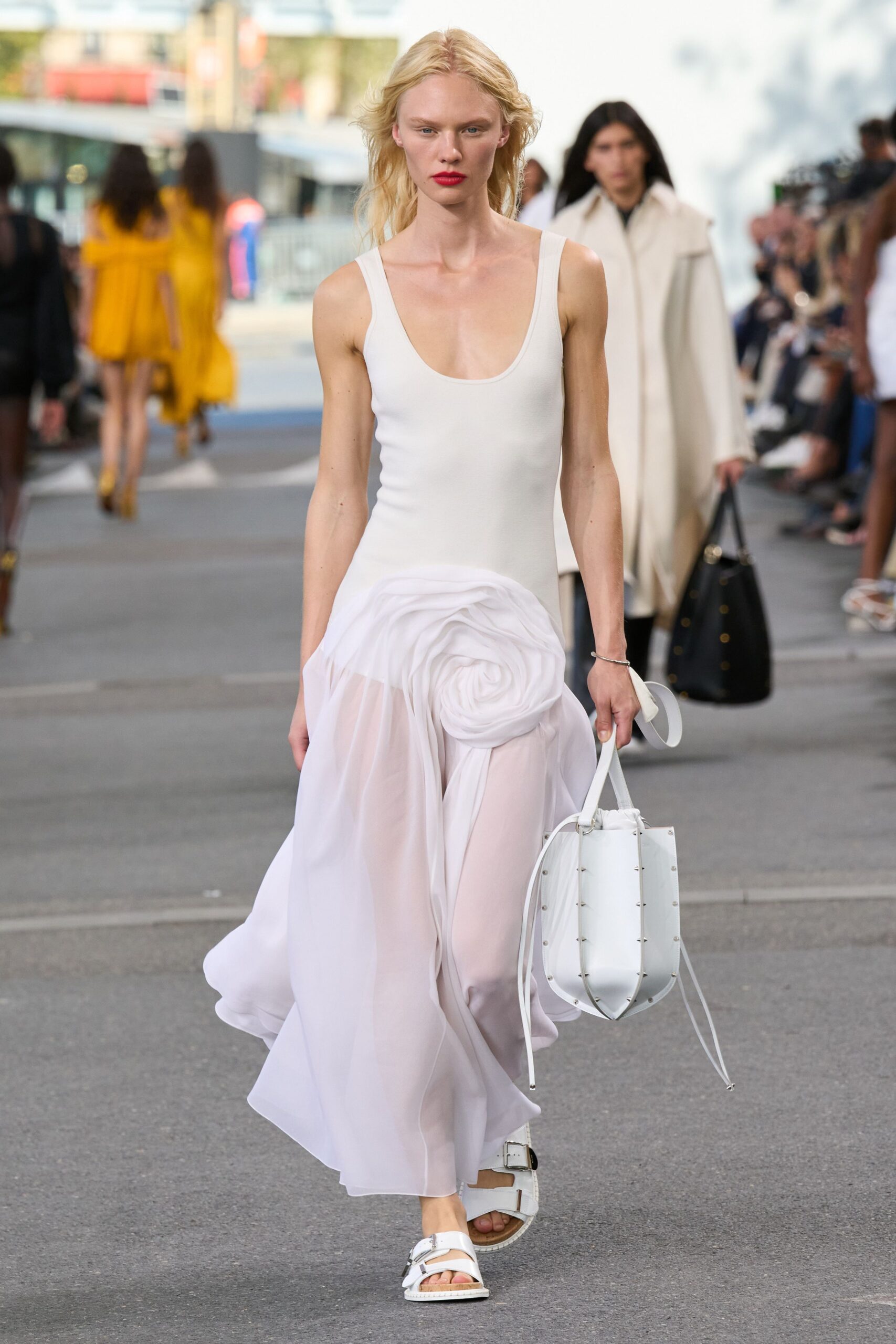 Chloé S/S 24 Look 465
