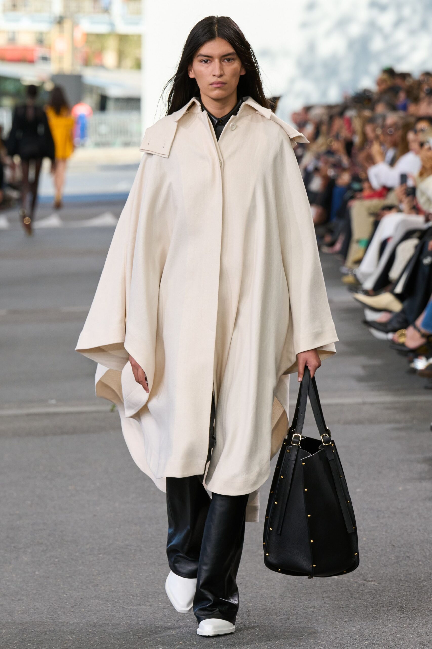 Chloé S/S 24 Look 487