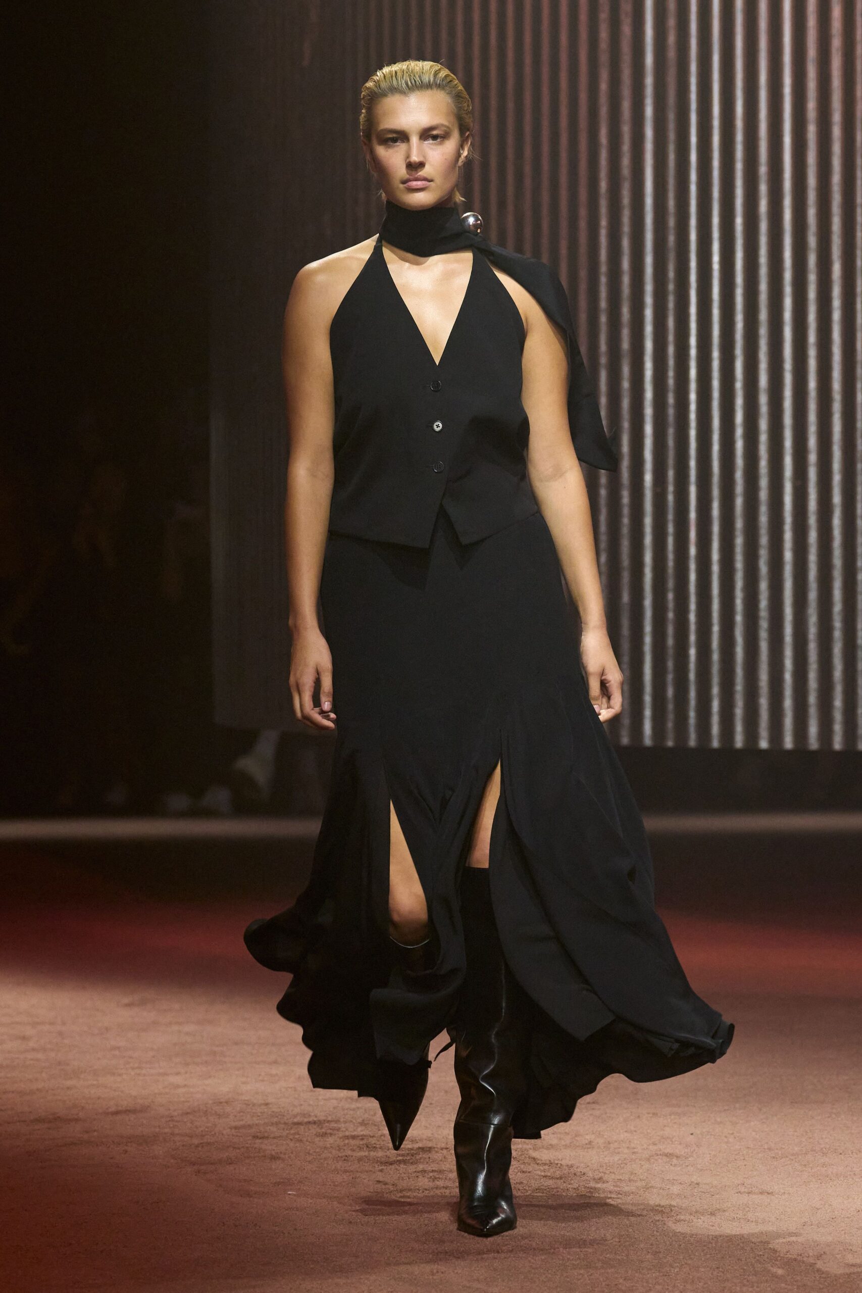 Cos F/W 23 Look 374