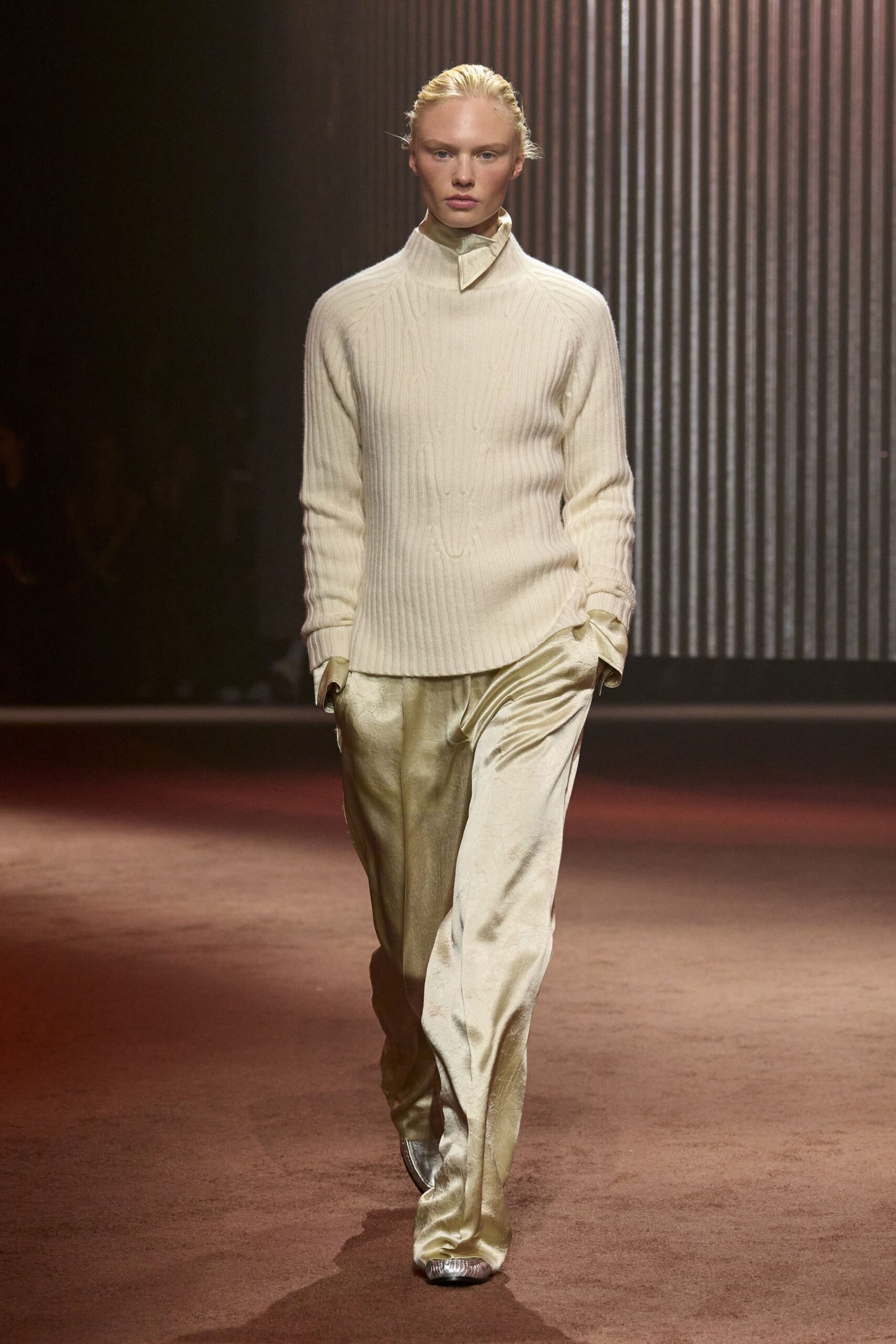 Cos F/W 23 Look 393
