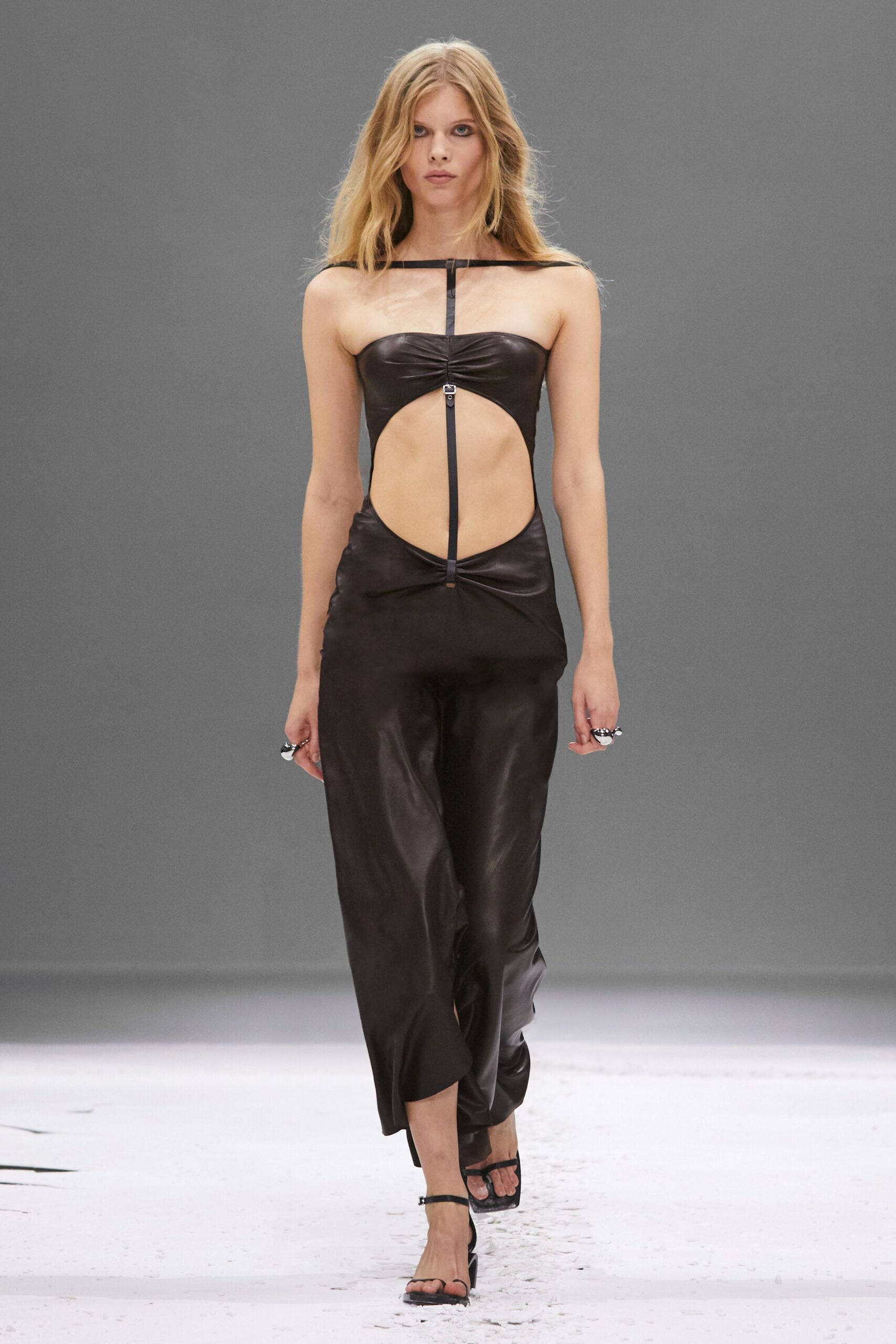 Courrèges S/S 24 Look 143