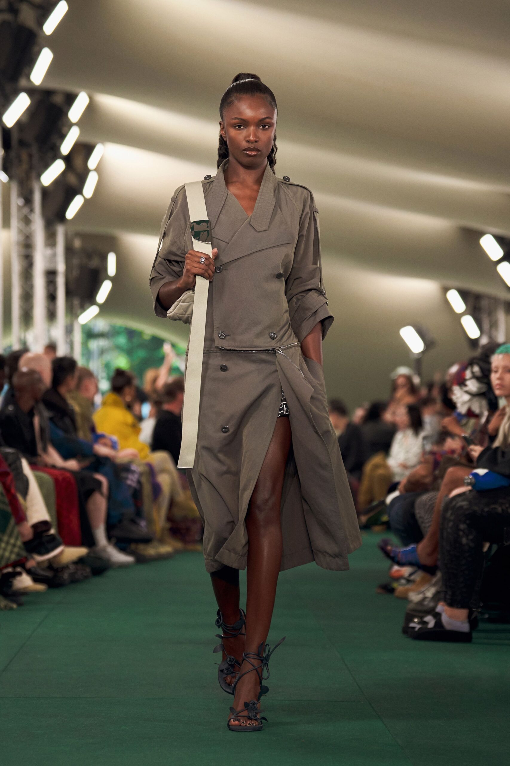 Burberry S/S 24 Look 349
