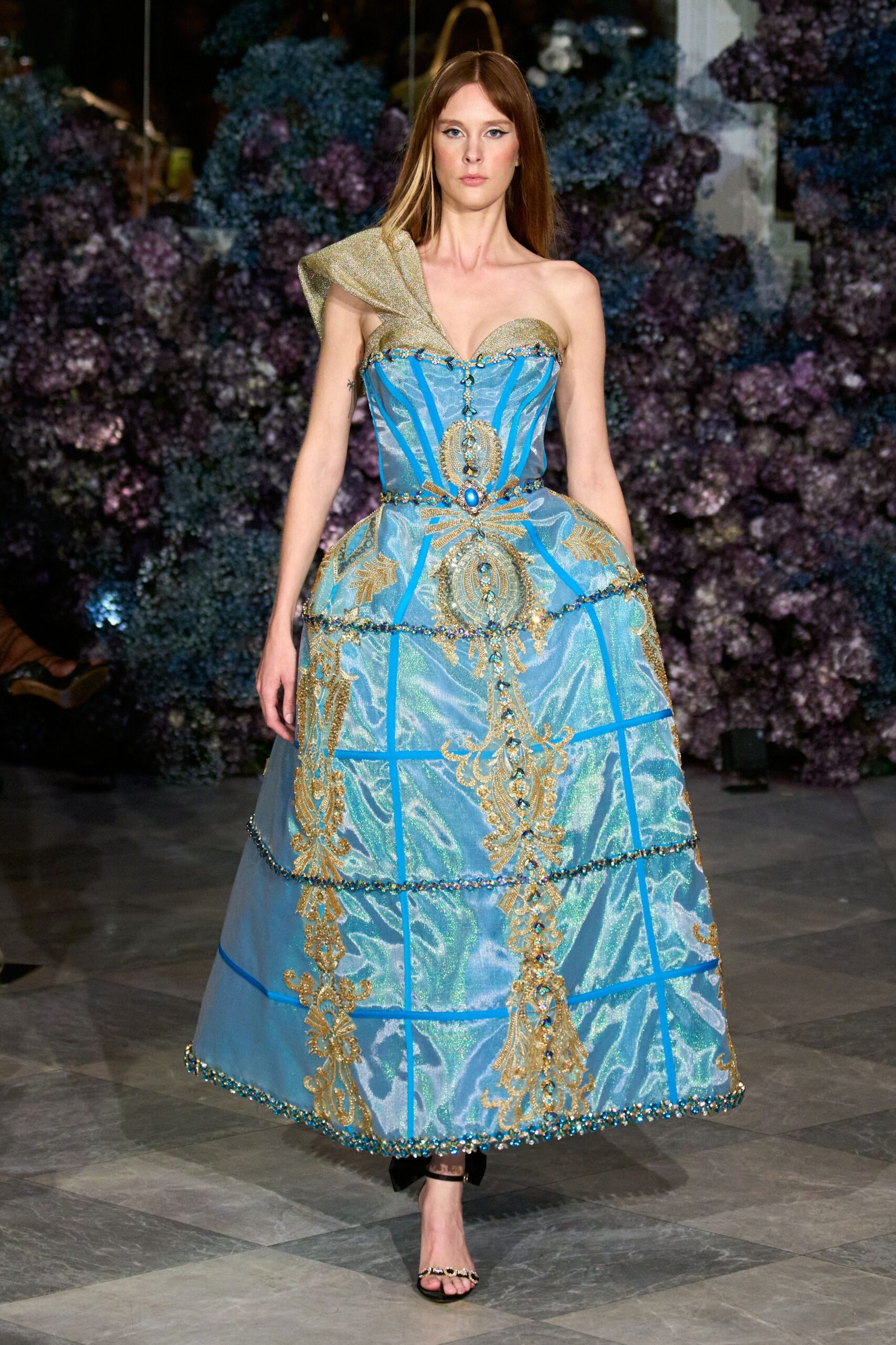 Christian Siriano S/S 24 Look 535
