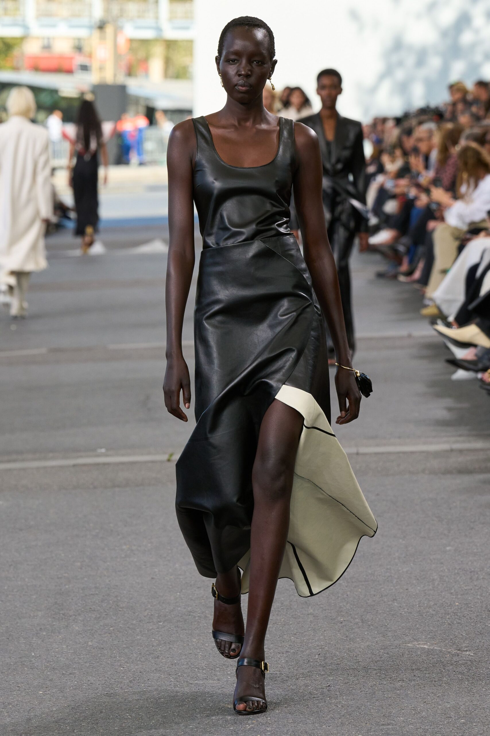 Chloé S/S 24 Look 627