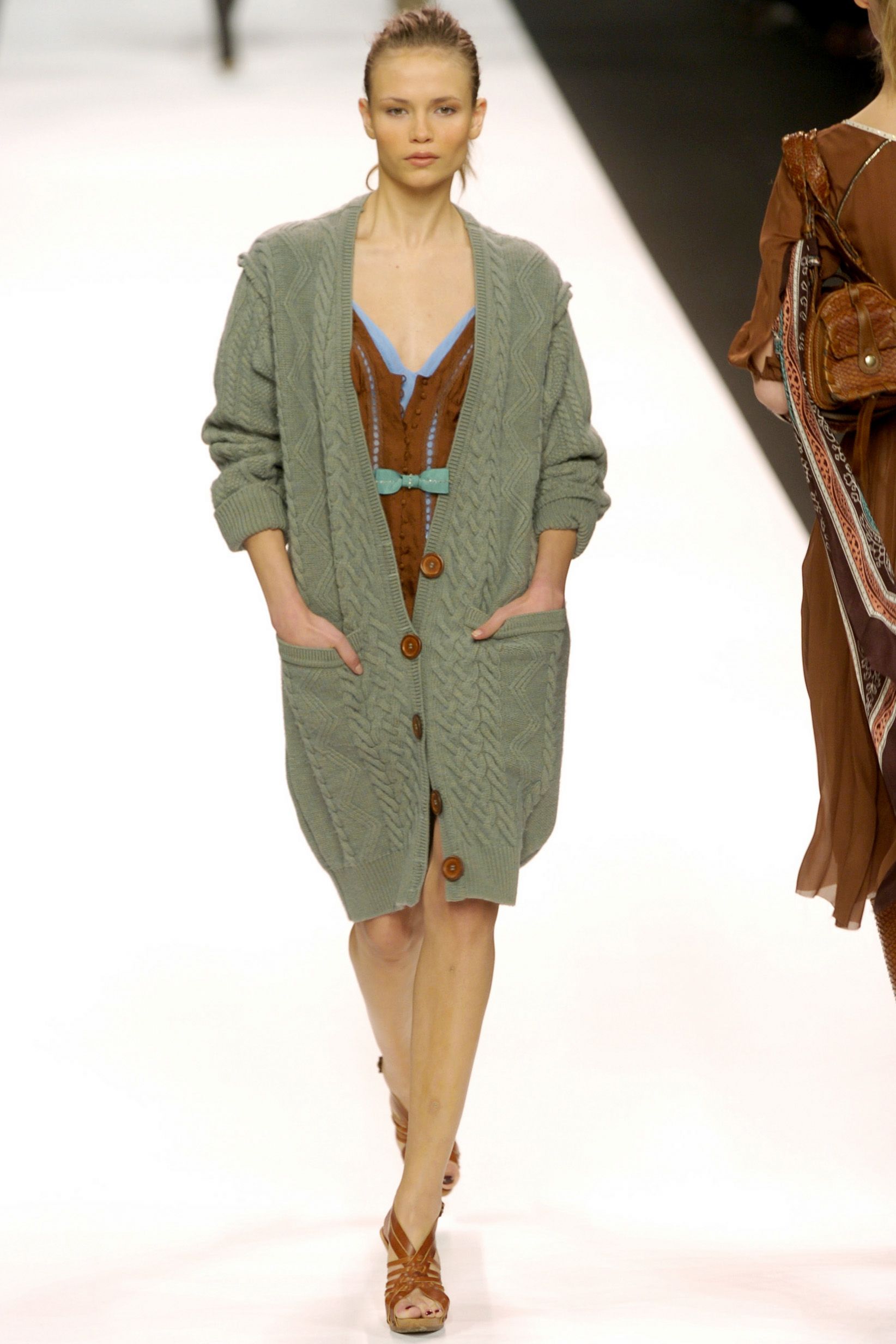 Chloé F/W 04 Look 35