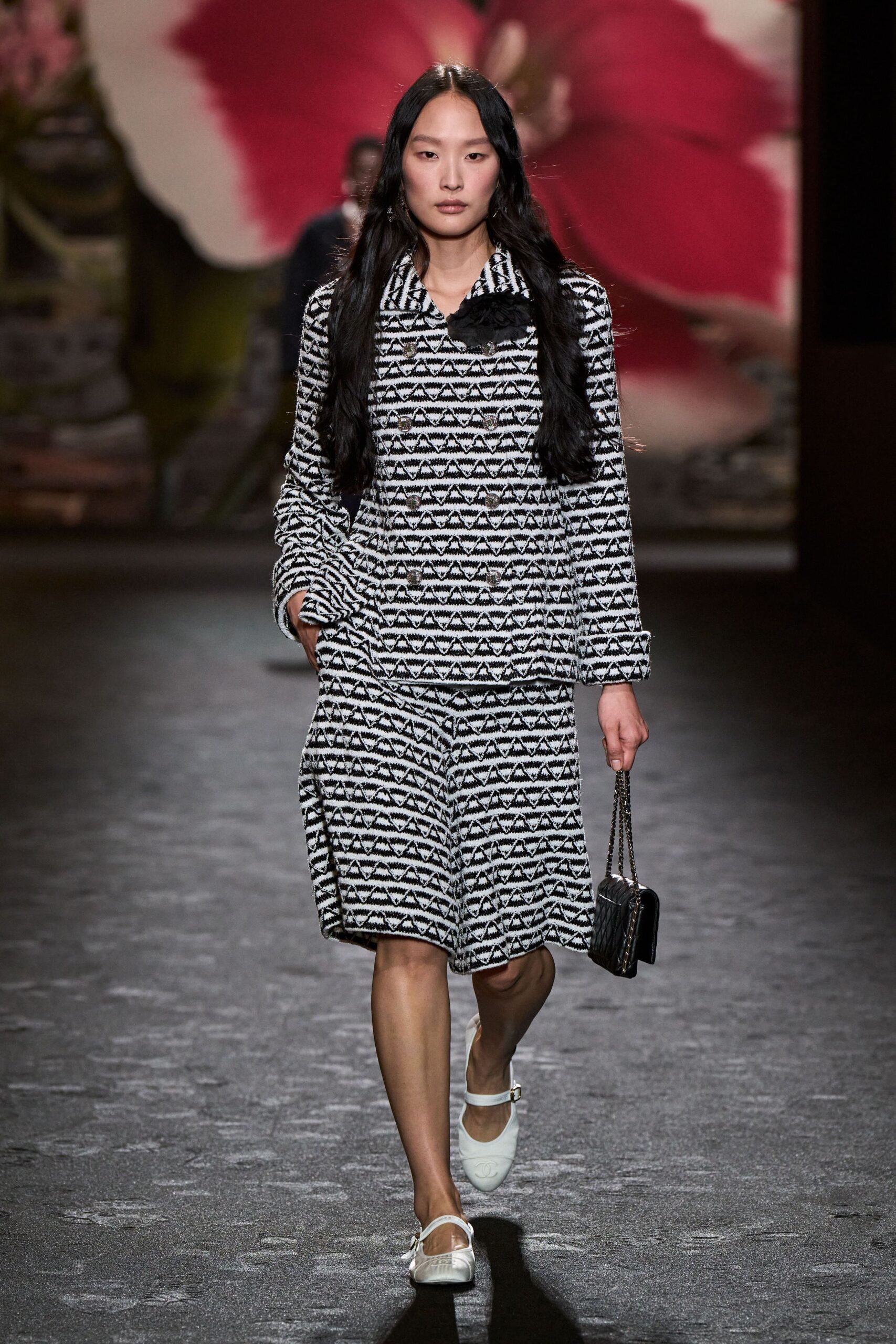 Chanel S/S 24 Look 561