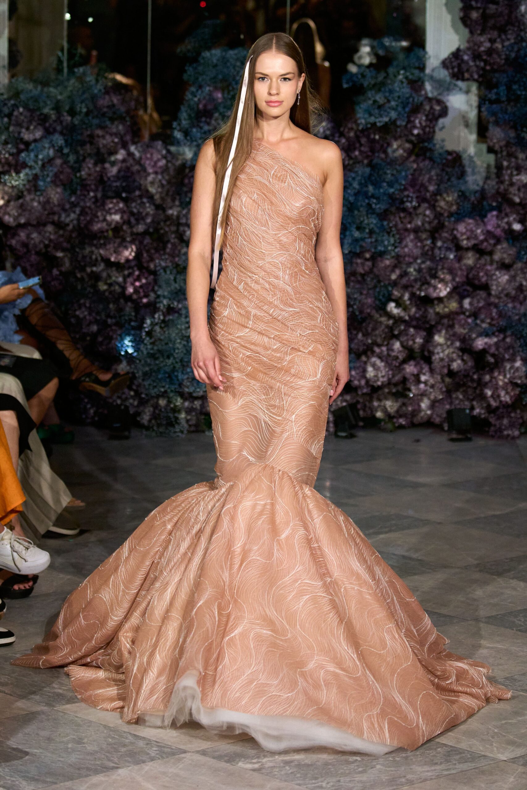 Christian Siriano S/S 24 Look 648