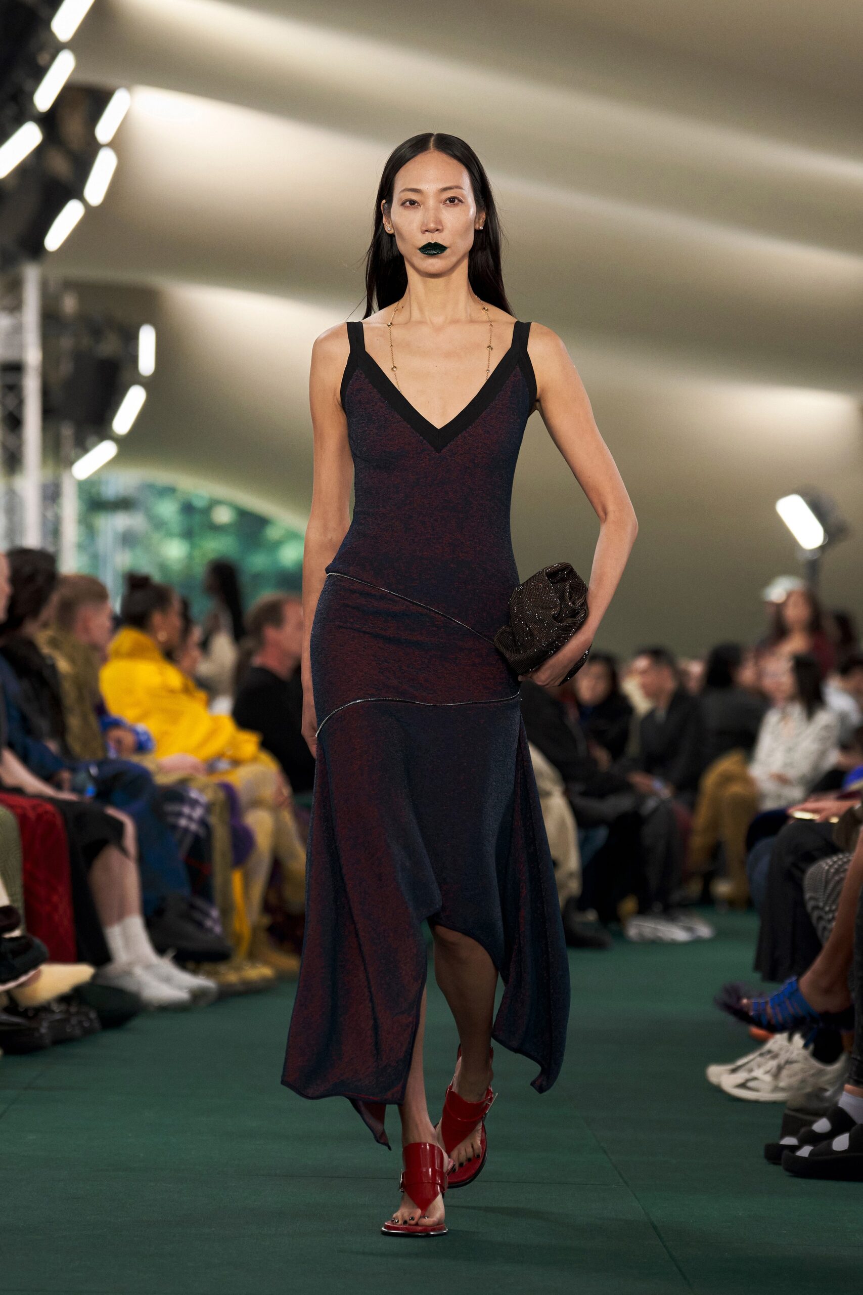 Burberry S/S 24 Look 439
