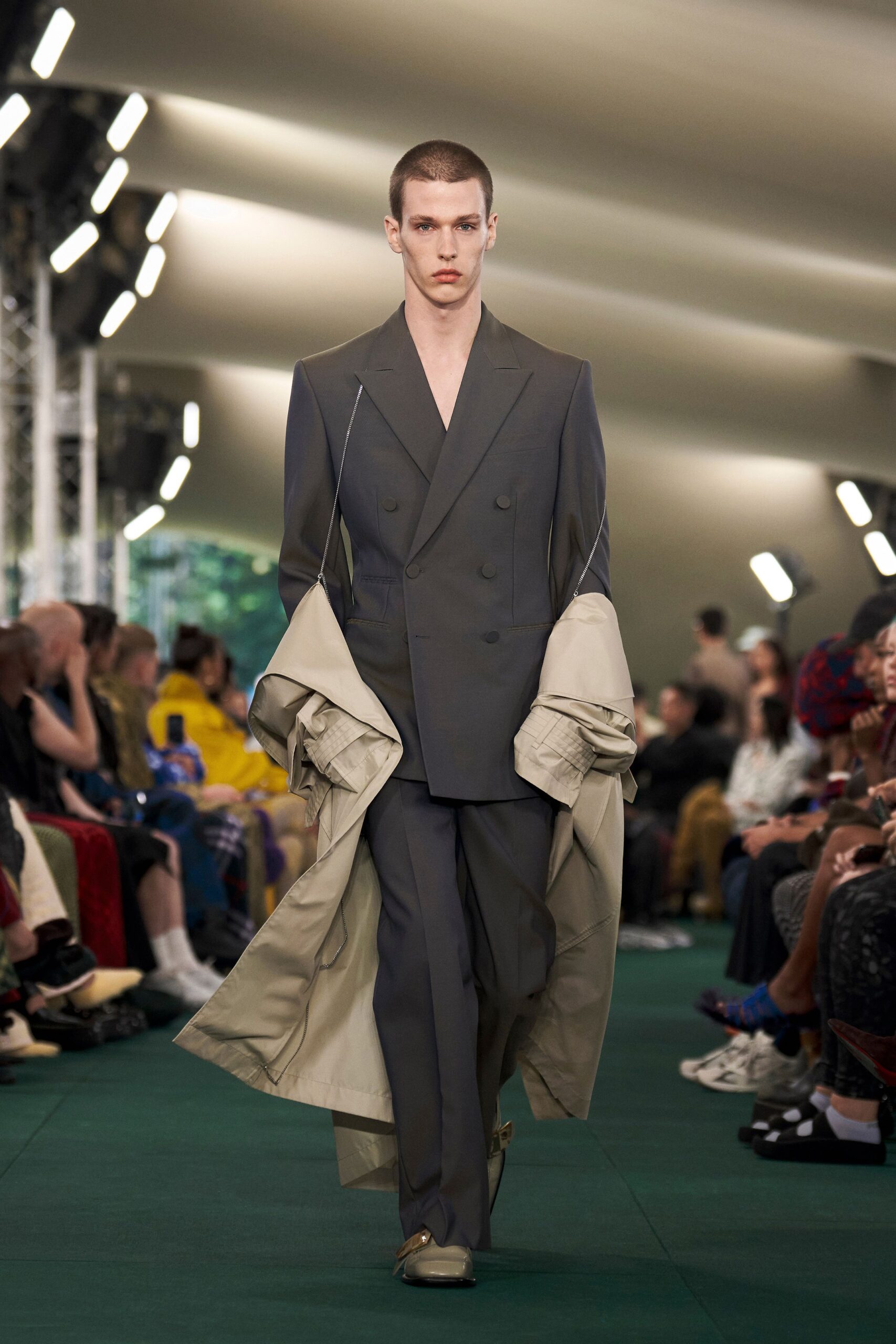 Burberry S/S 24 Look 454