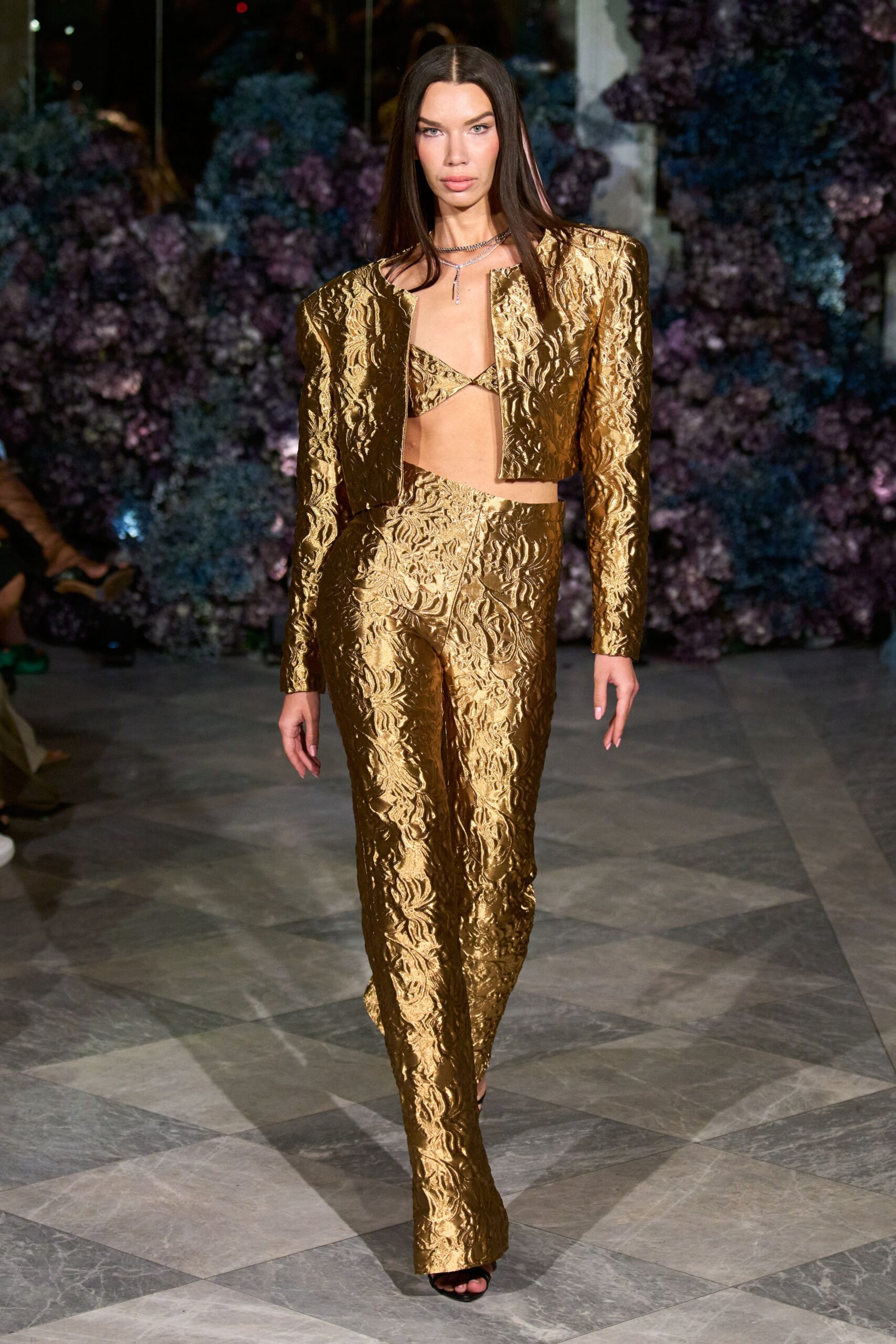 Christian Siriano S/S 24 Look 685