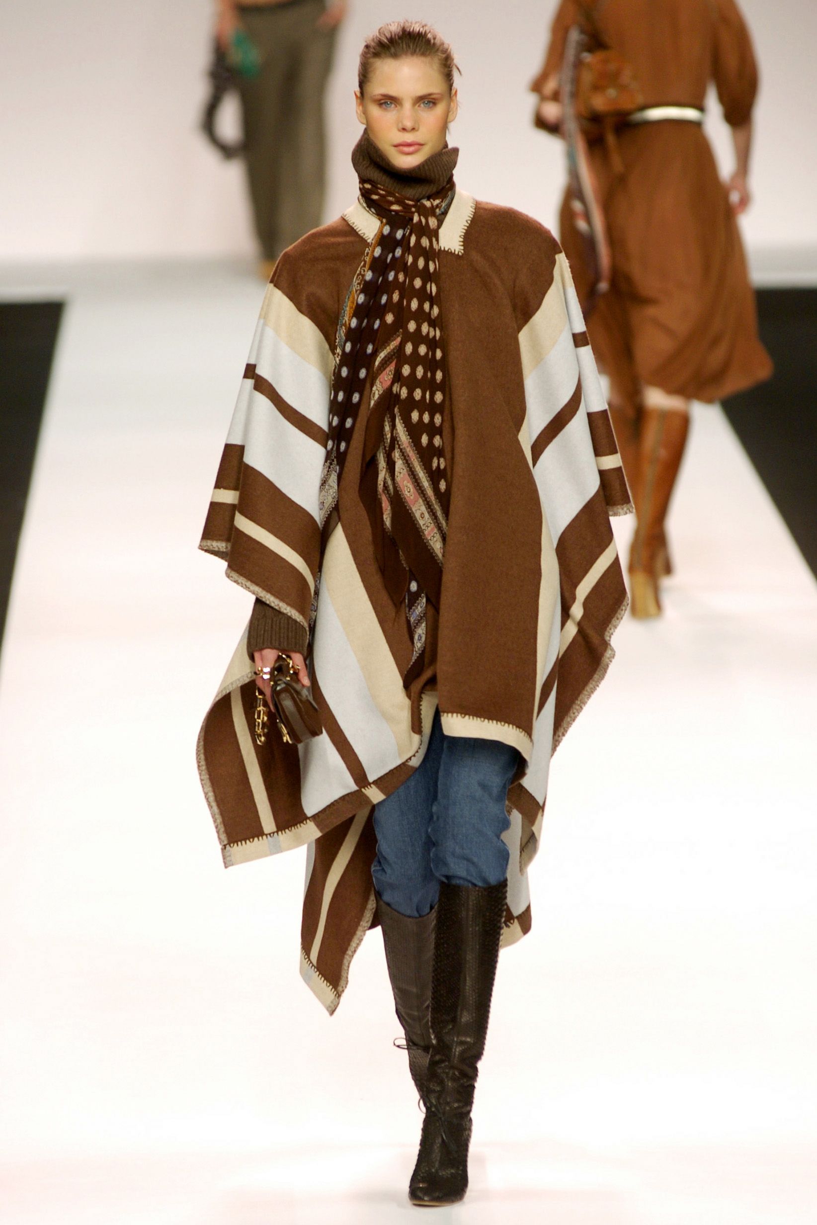 Chloé F/W 04 Look 49