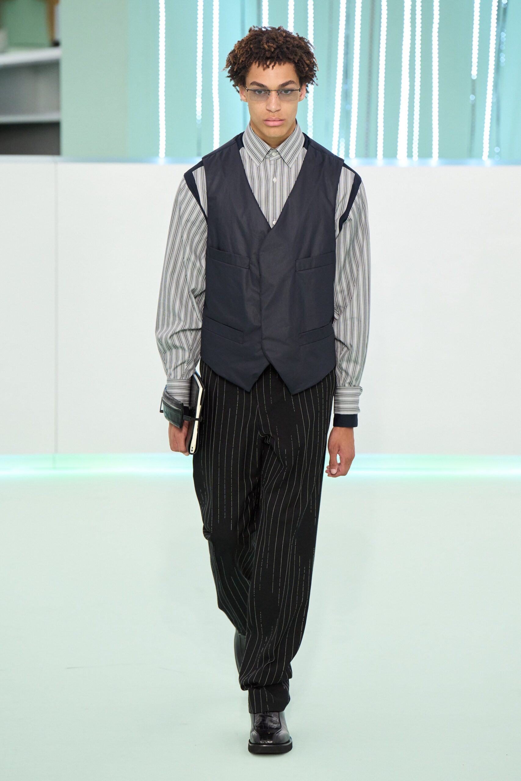 Boss F/W 23 Look 595