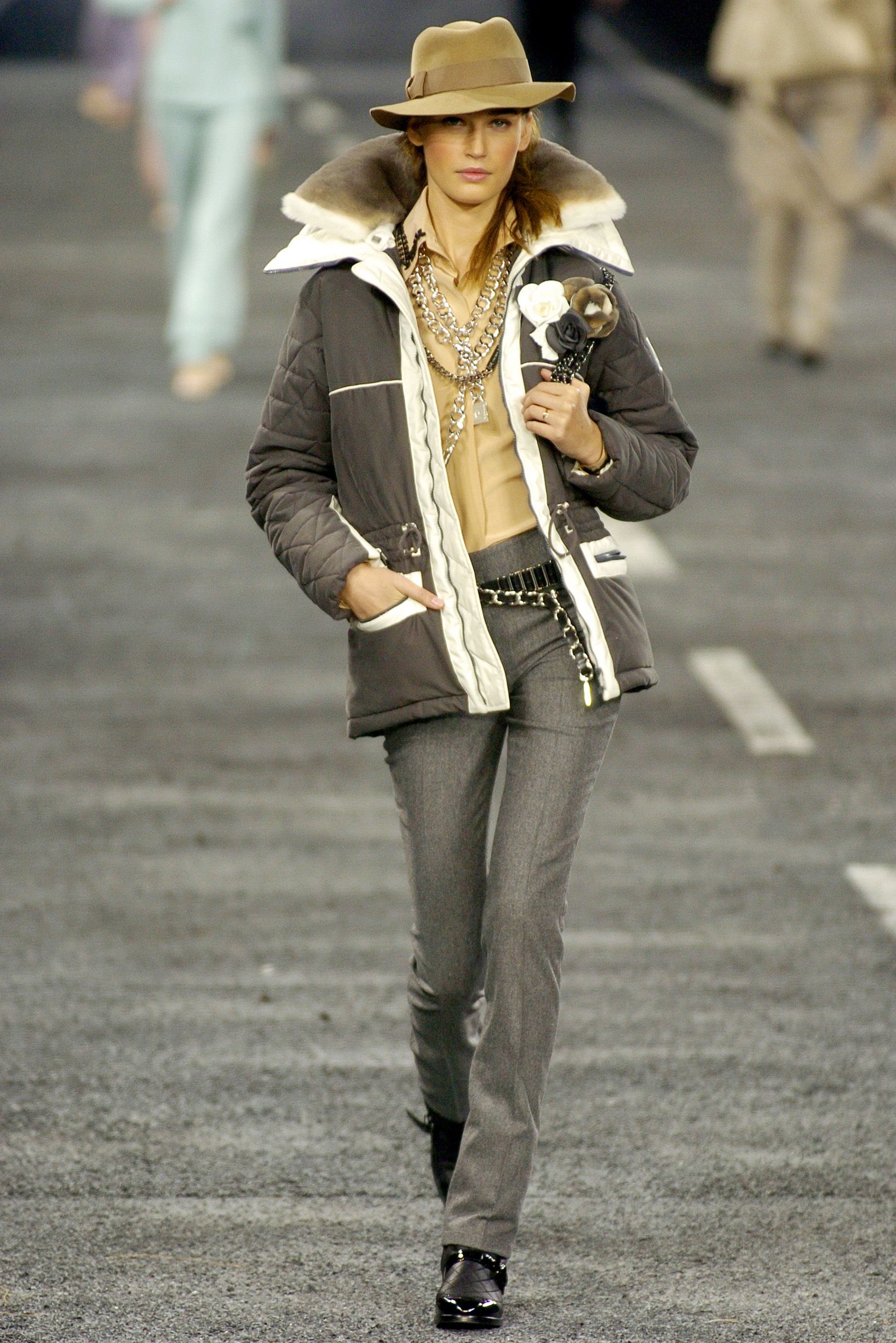 Chanel F/W 04 Look 48
