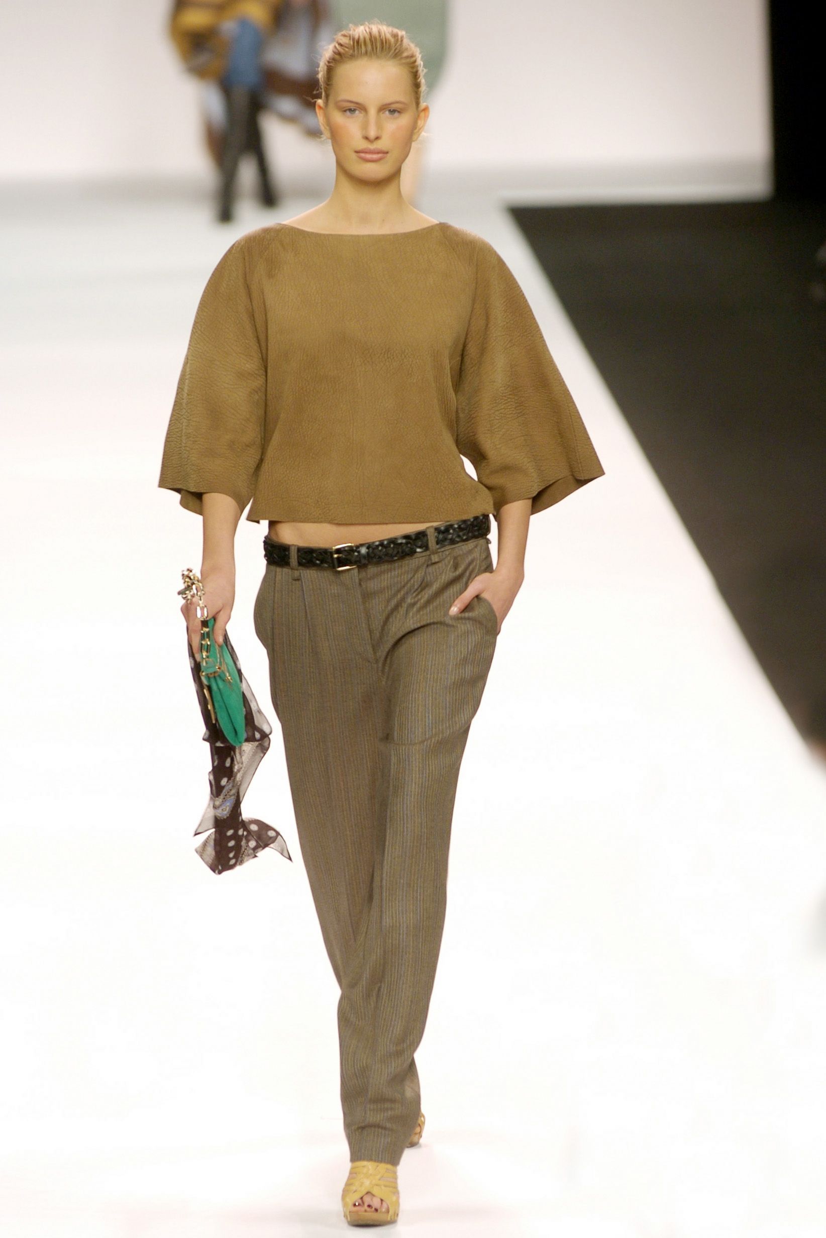 Chloé F/W 04 Look 57