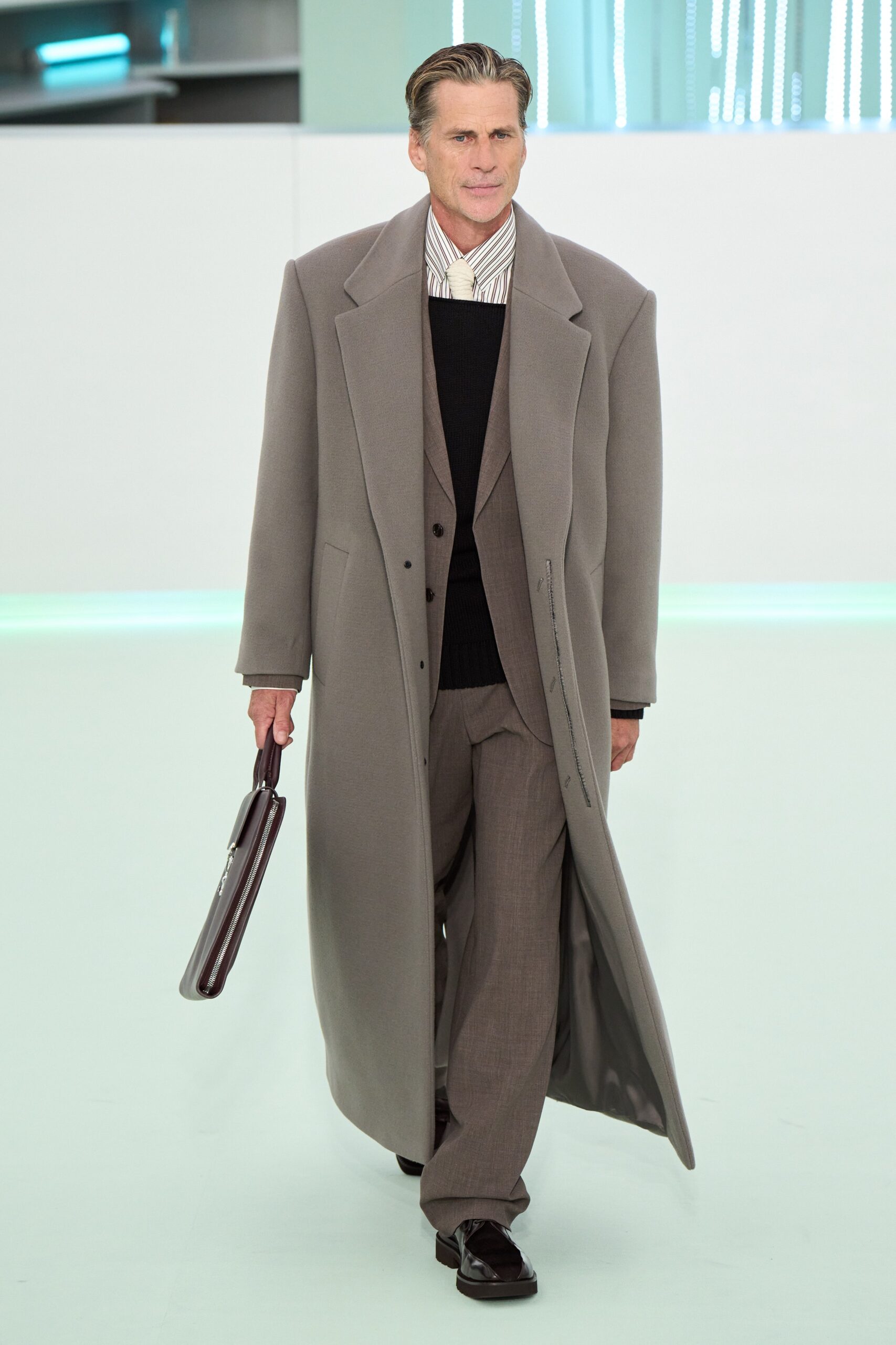 Boss F/W 23 Look 707