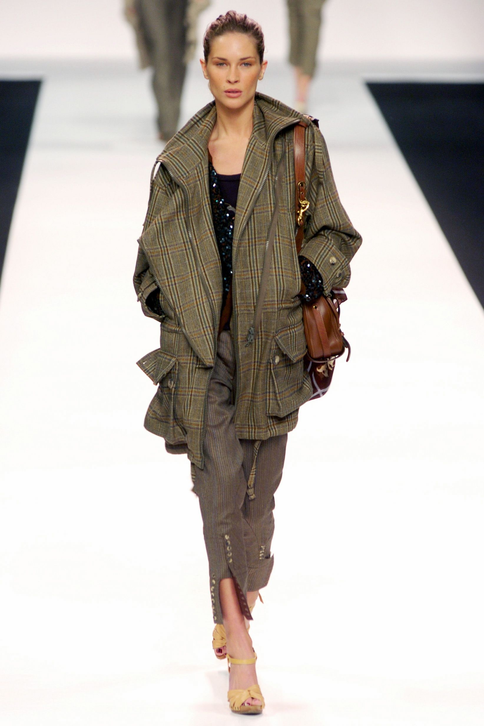 Chloé F/W 04 Look 99