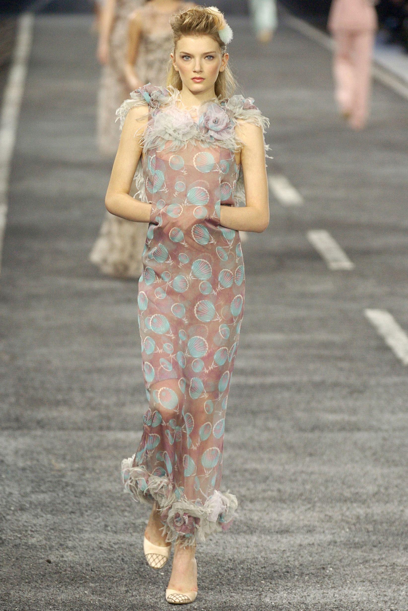 Chanel F/W 04 Look 94