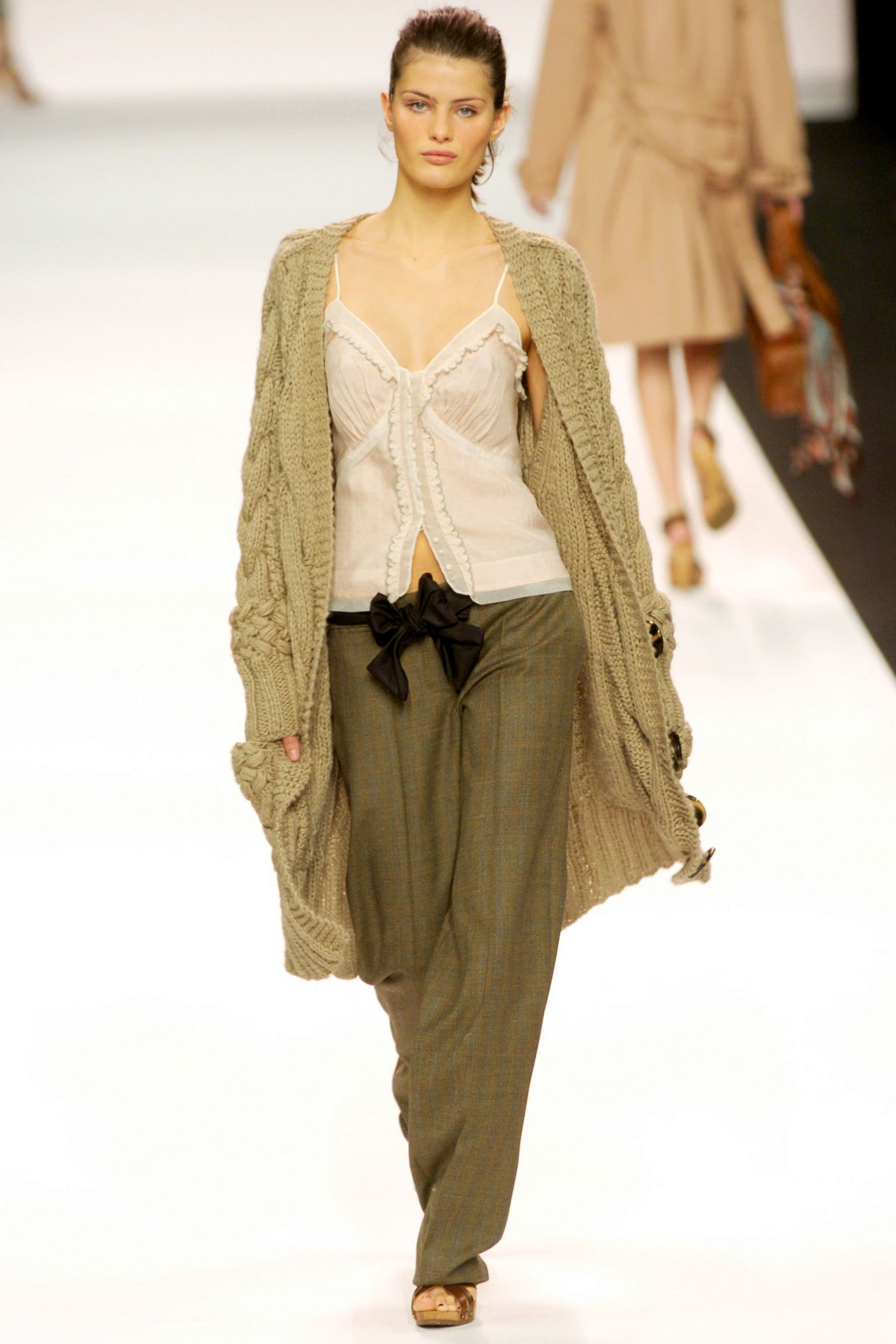 Chloé F/W 04 Look 112