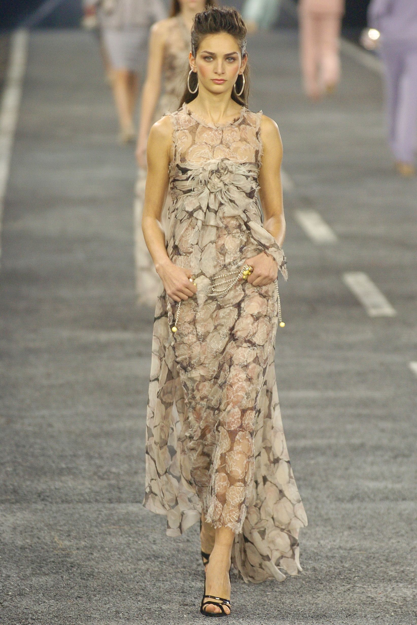 Chanel F/W 04 Look 99