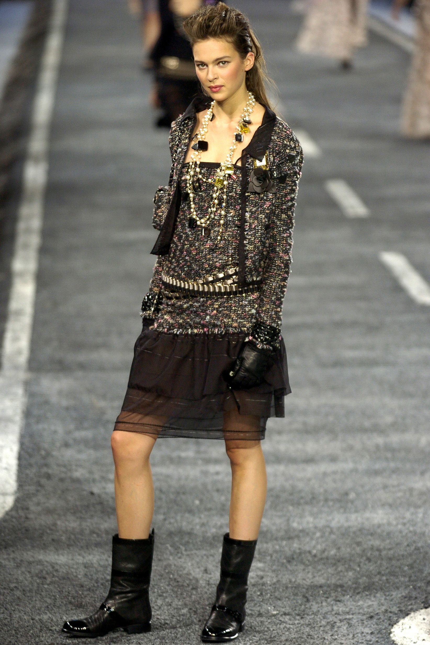 Chanel F/W 04 Look 123