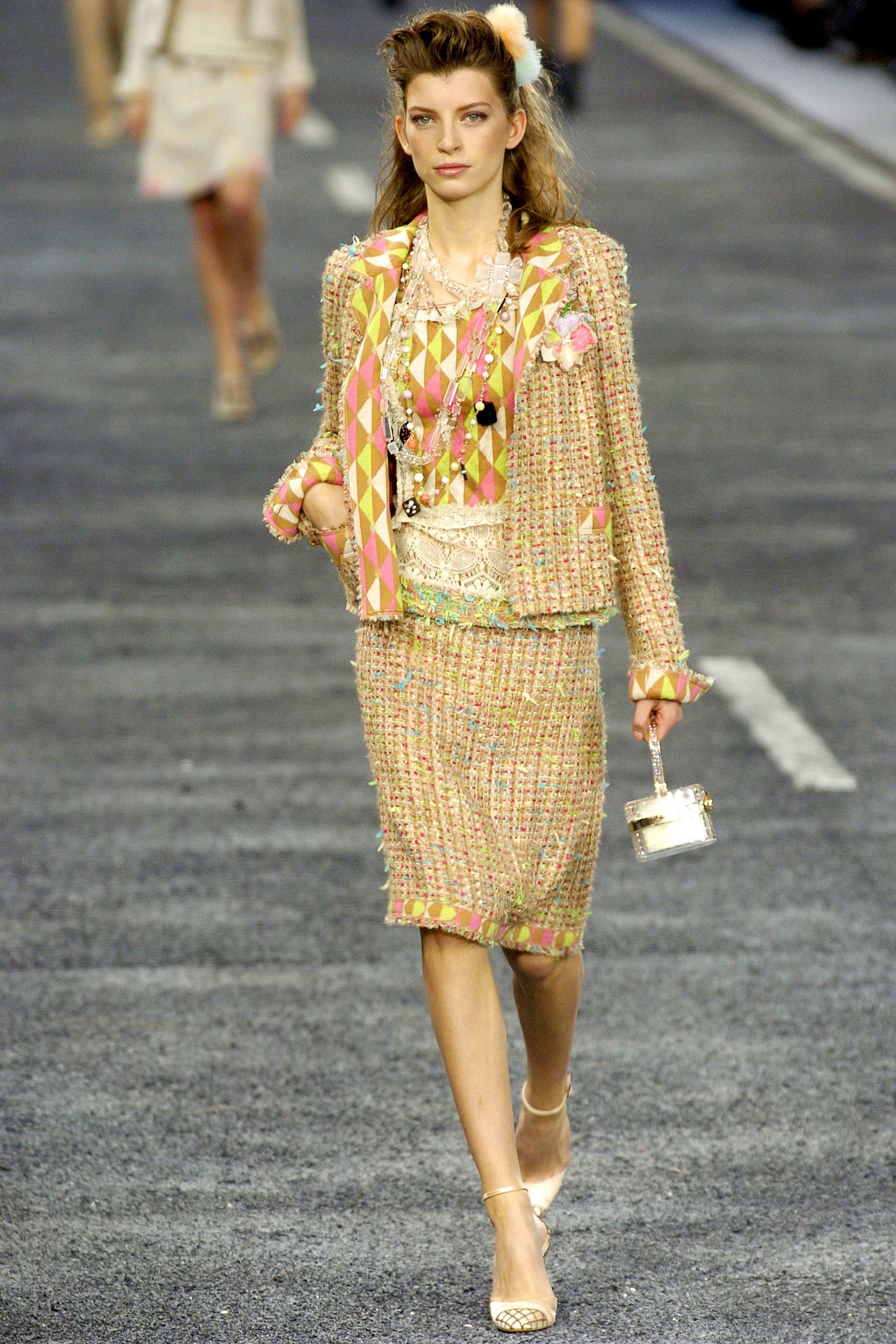 Chanel F/W 04 Look 150