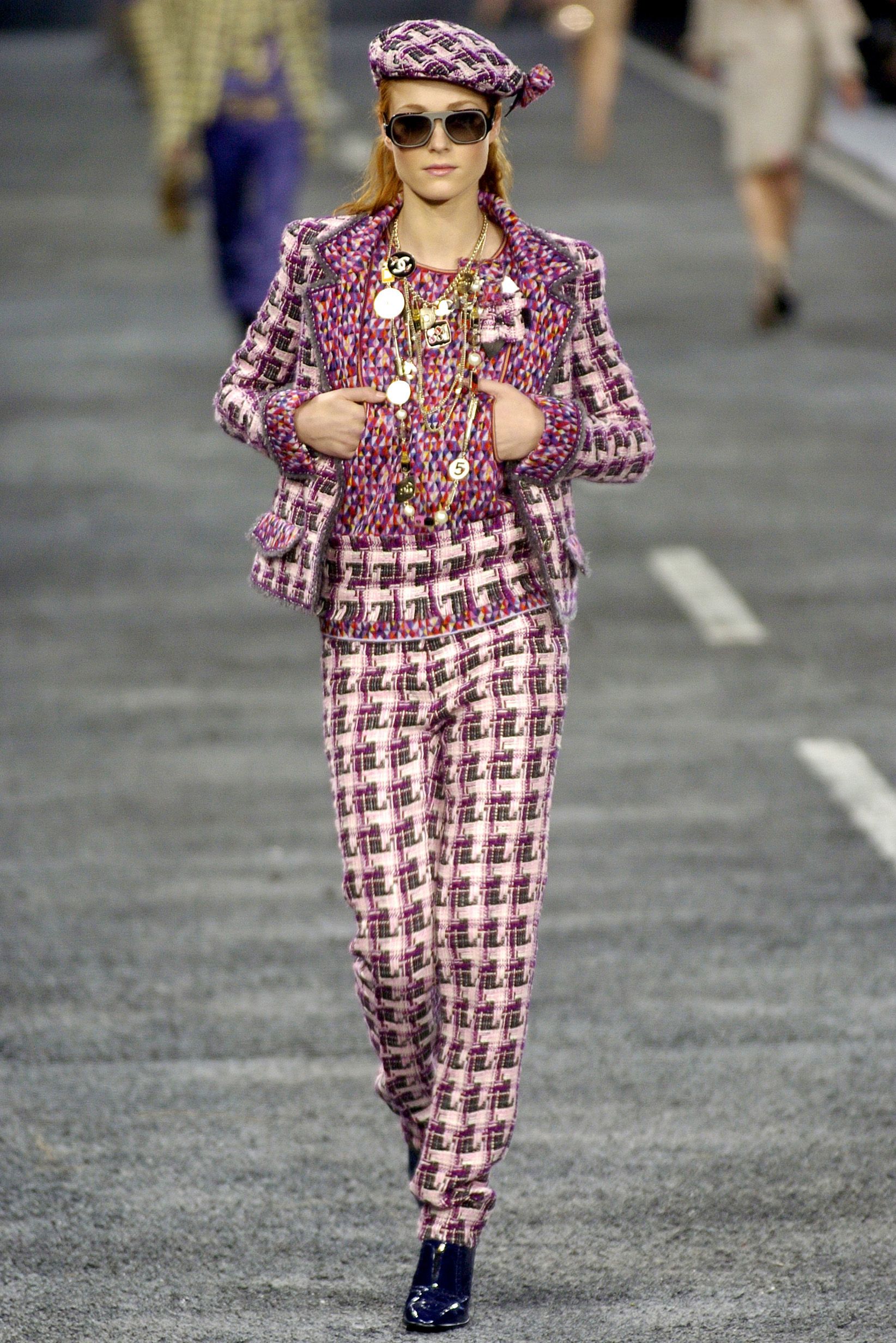Chanel F/W 04 Look 189