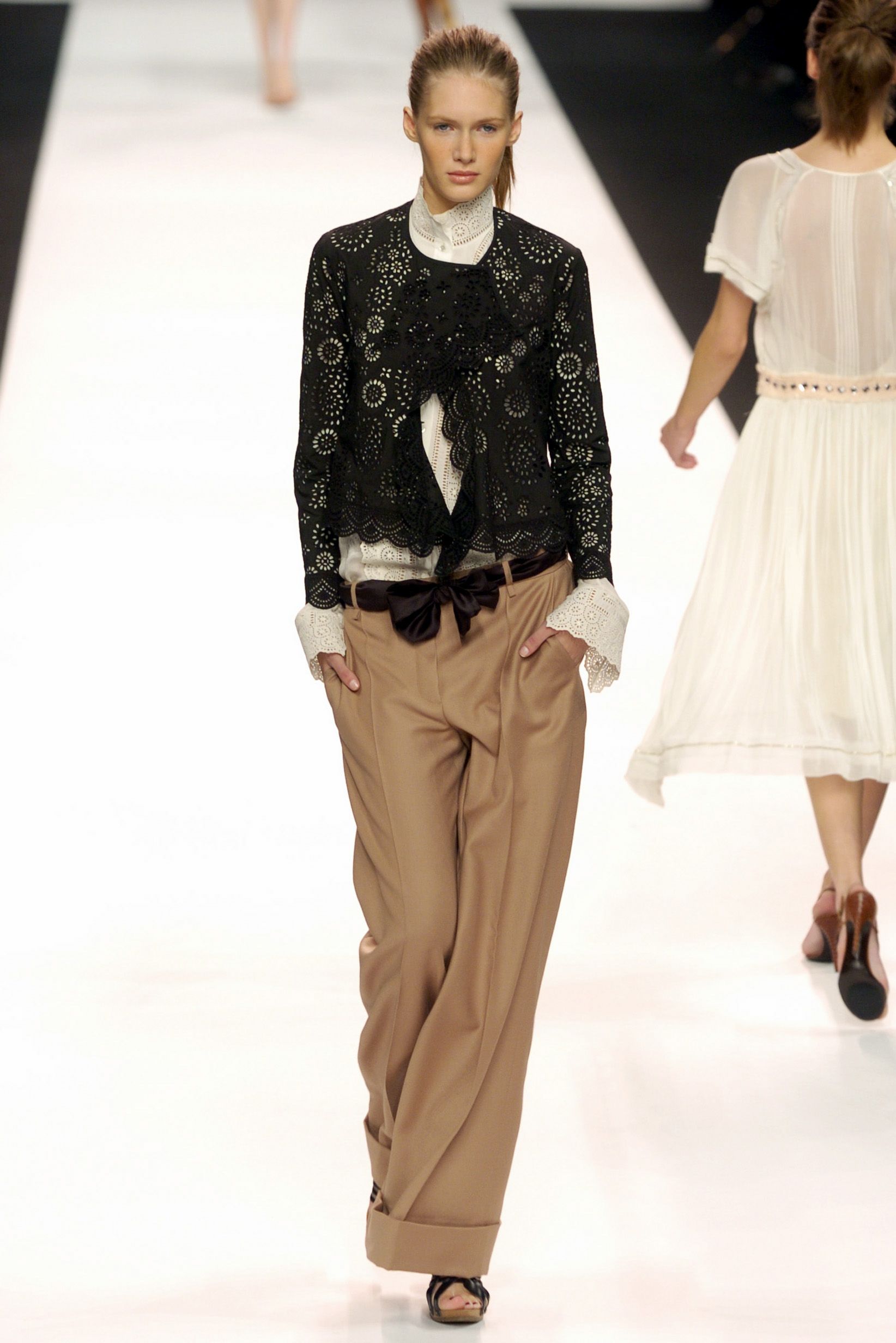 Chloé F/W 04 Look 223