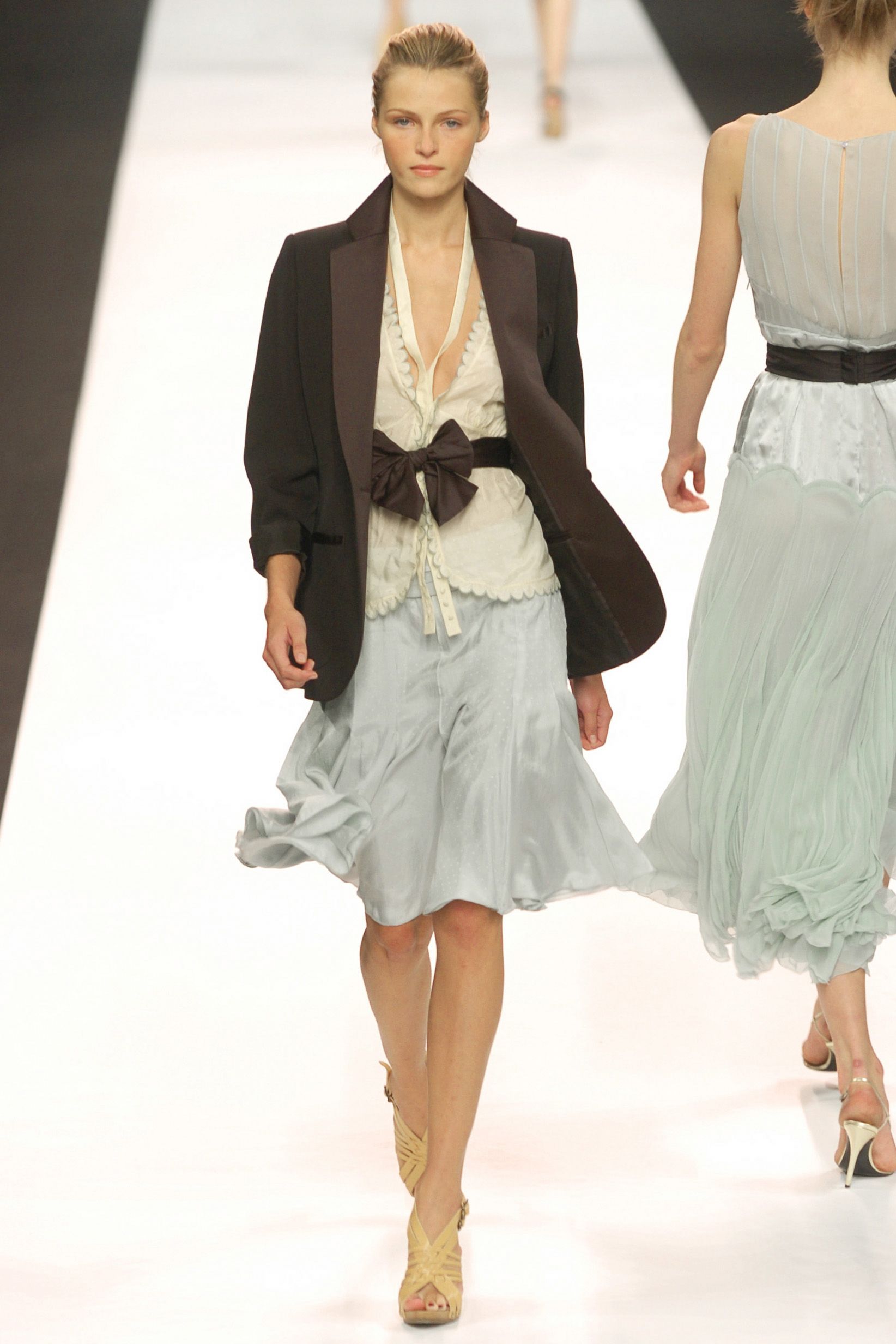 Chloé F/W 04 Look 301