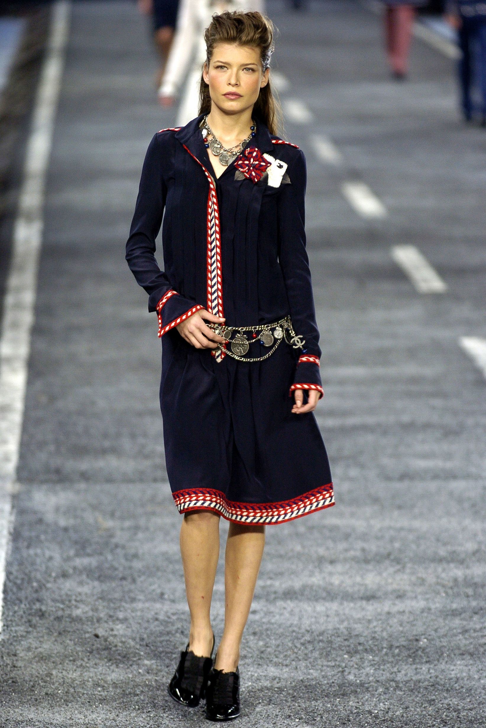 Chanel F/W 04 Look 437