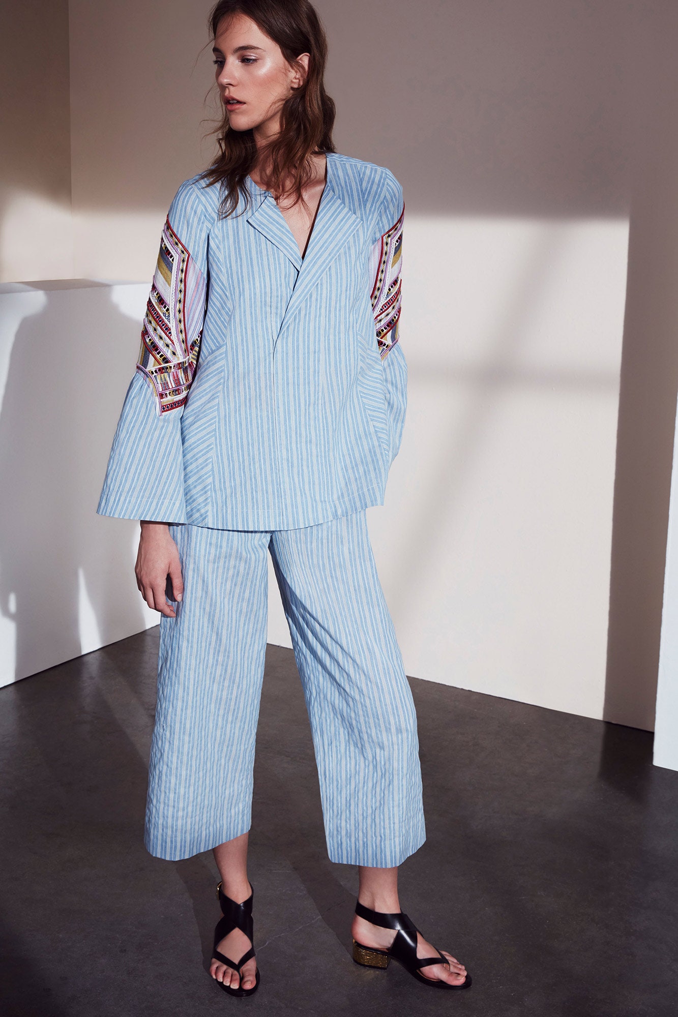 BCBG Max Azria Resort 17 Look 127