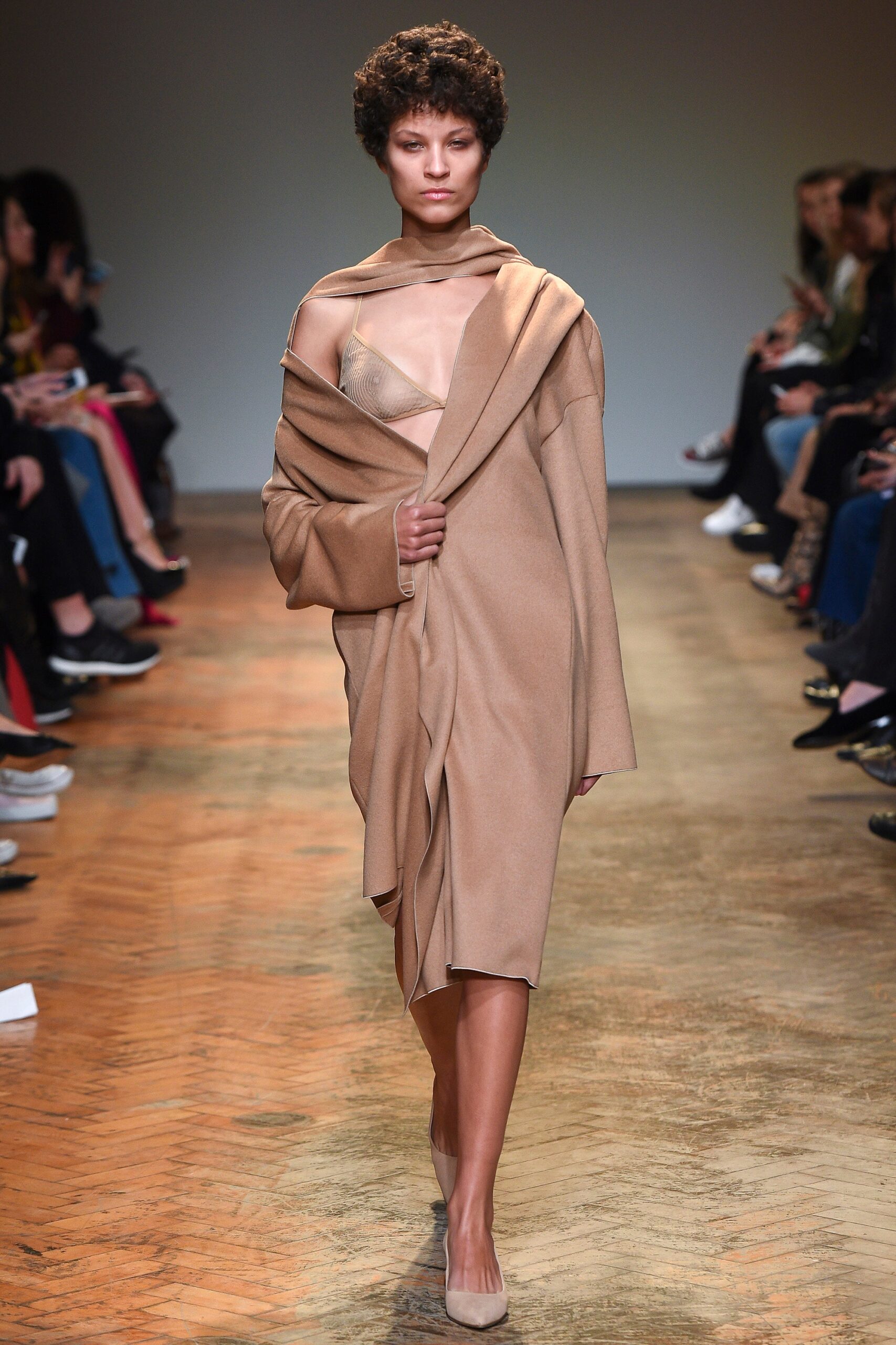 Barbara Casasola Fall 2016 Ready-to-Wear
