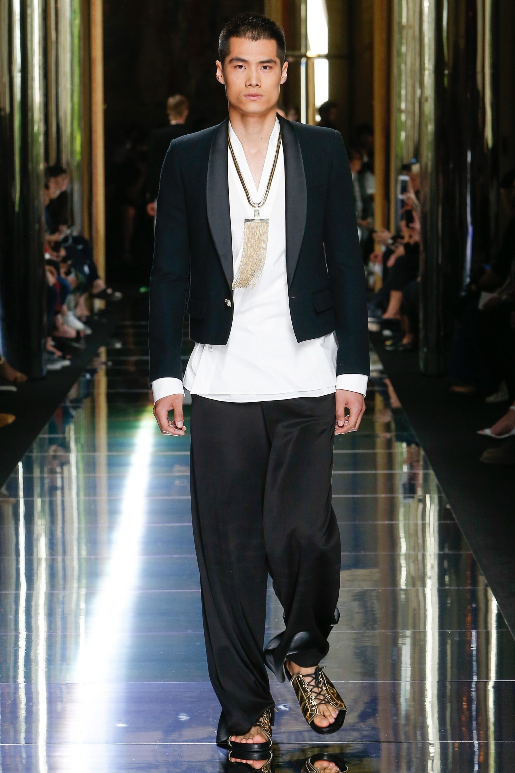 Balmain S/S 17 Menswear Look 652