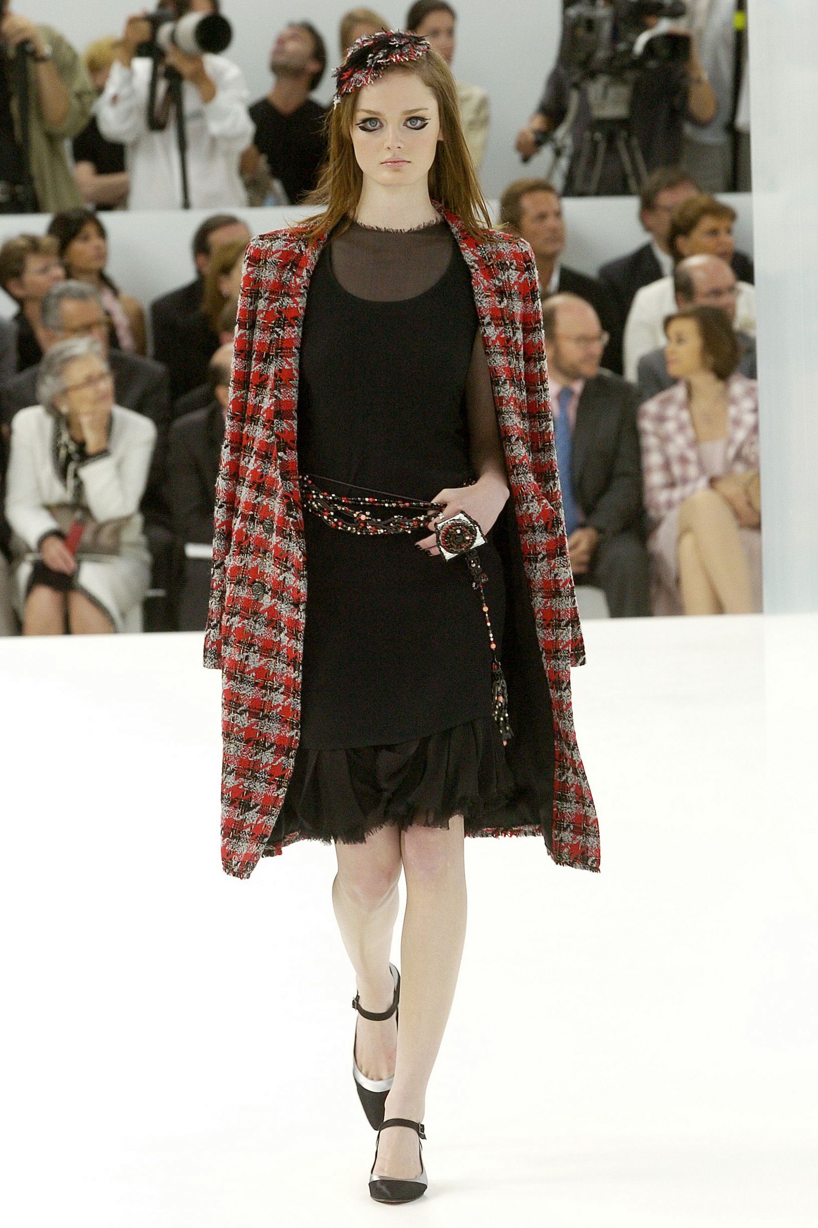 Chanel F/W 04 Couture Look 106