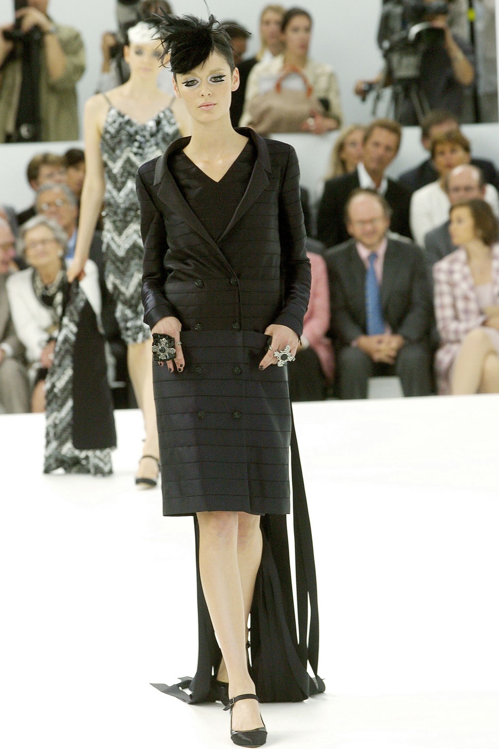 Chanel F/W 04 Couture Look 296