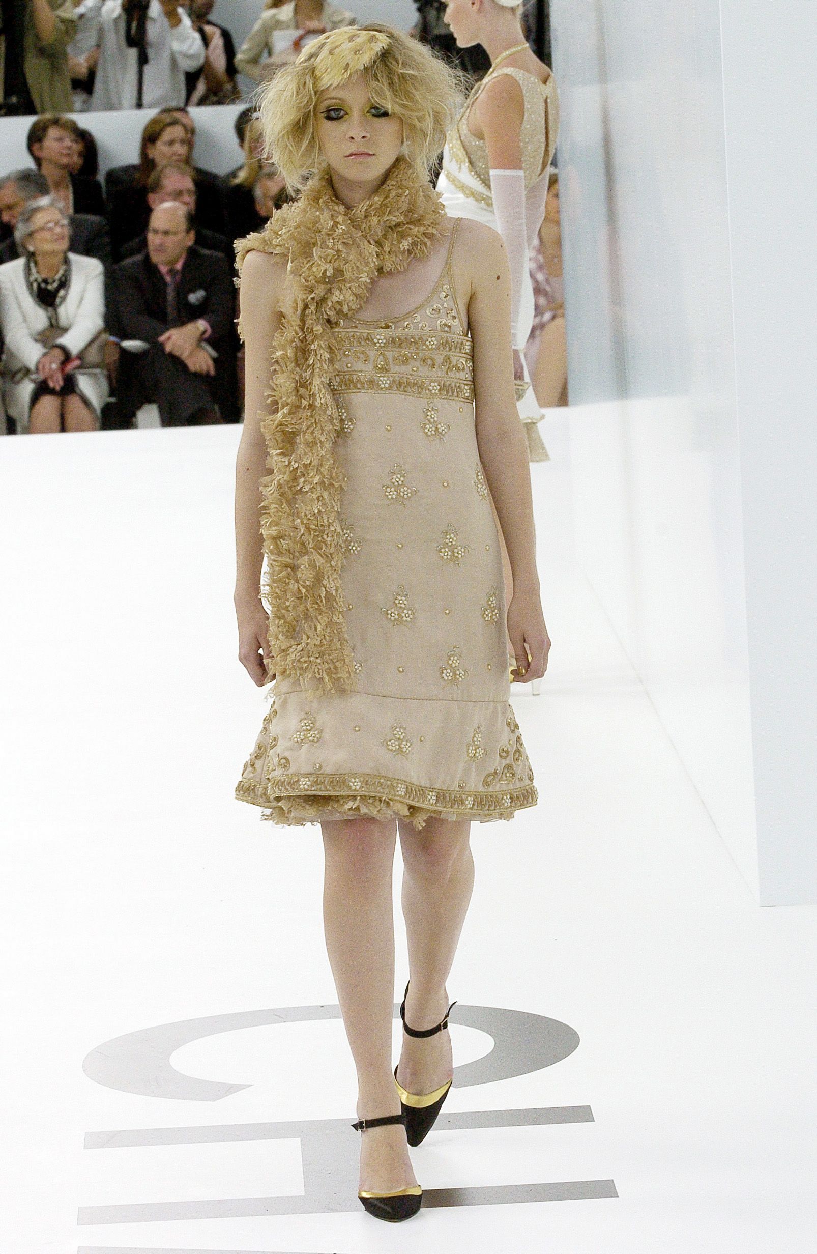 Chanel F/W 04 Couture Look 491