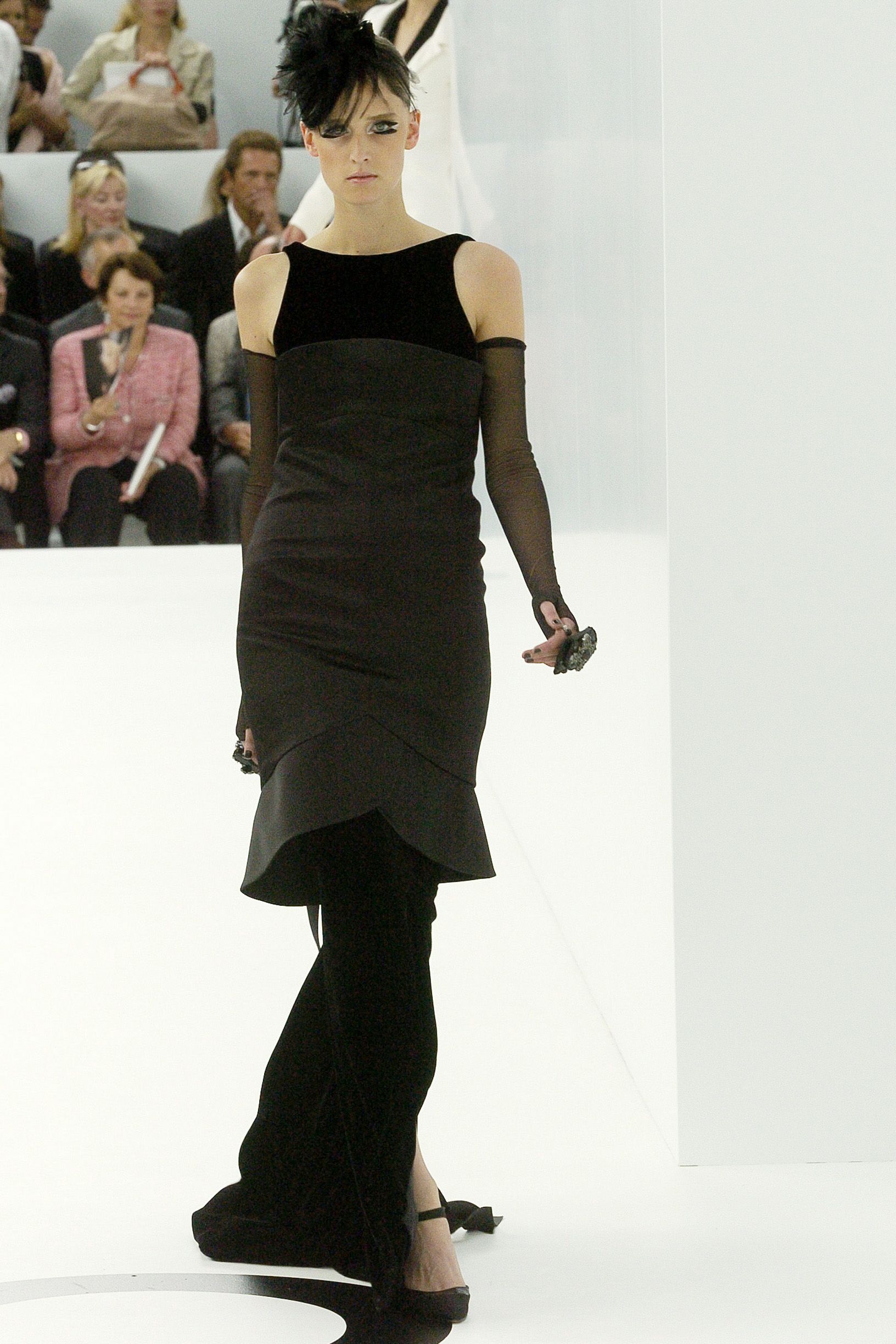 Chanel F/W 04 Couture Look 568
