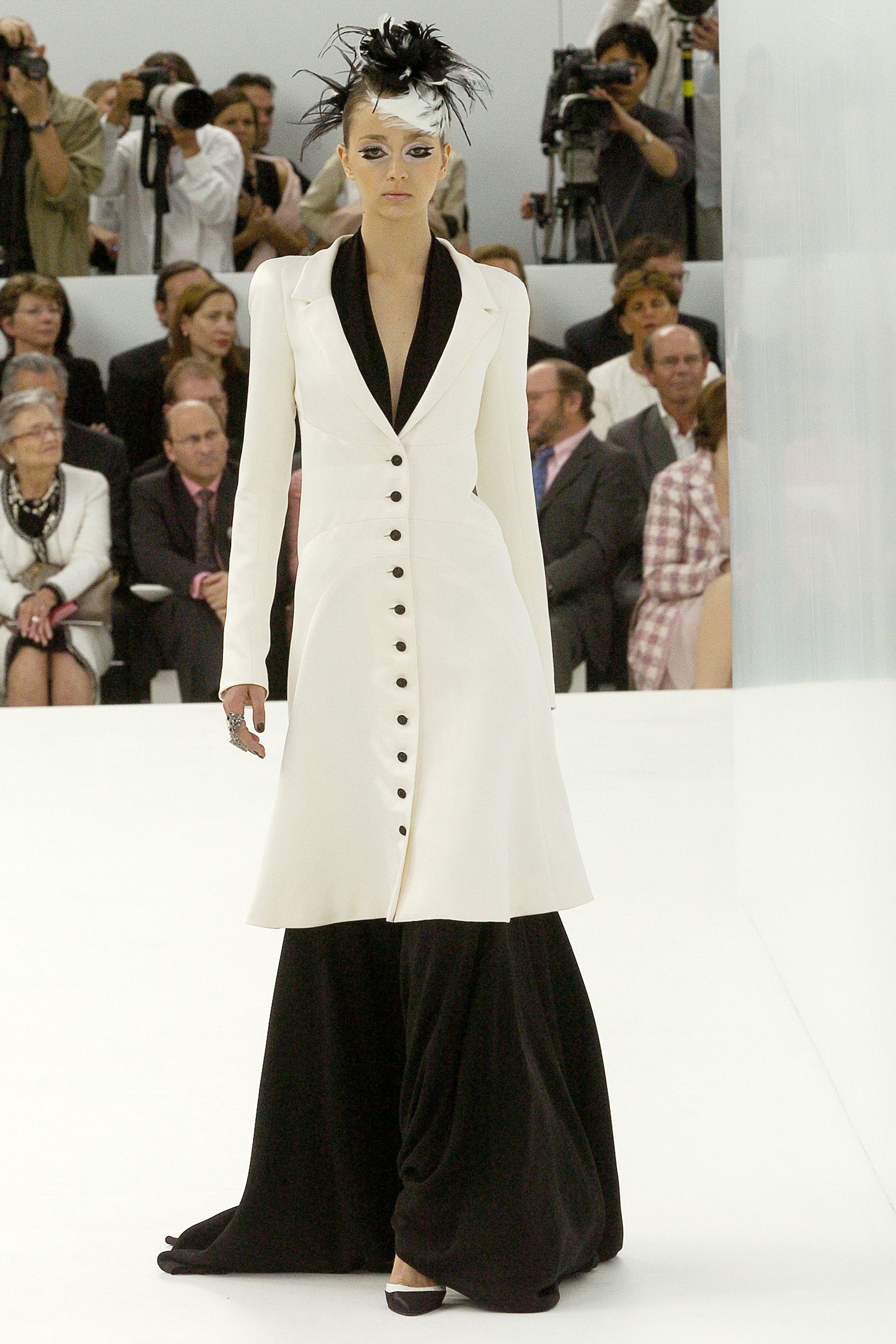 Chanel F/W 04 Couture Look 581
