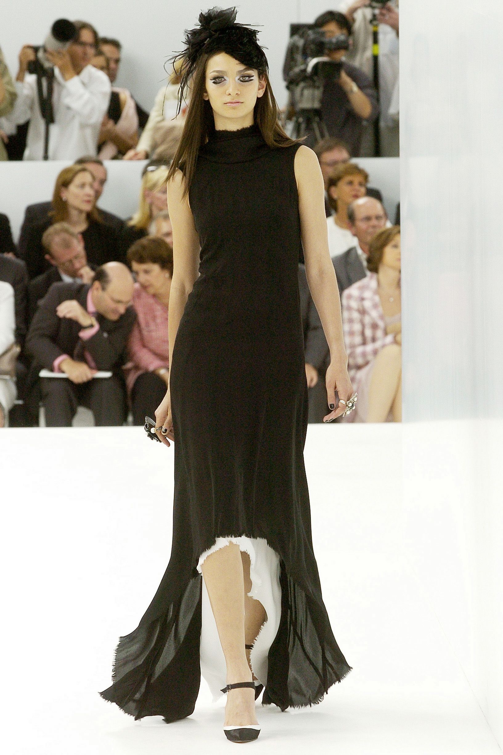 Chanel F/W 04 Couture Look 583