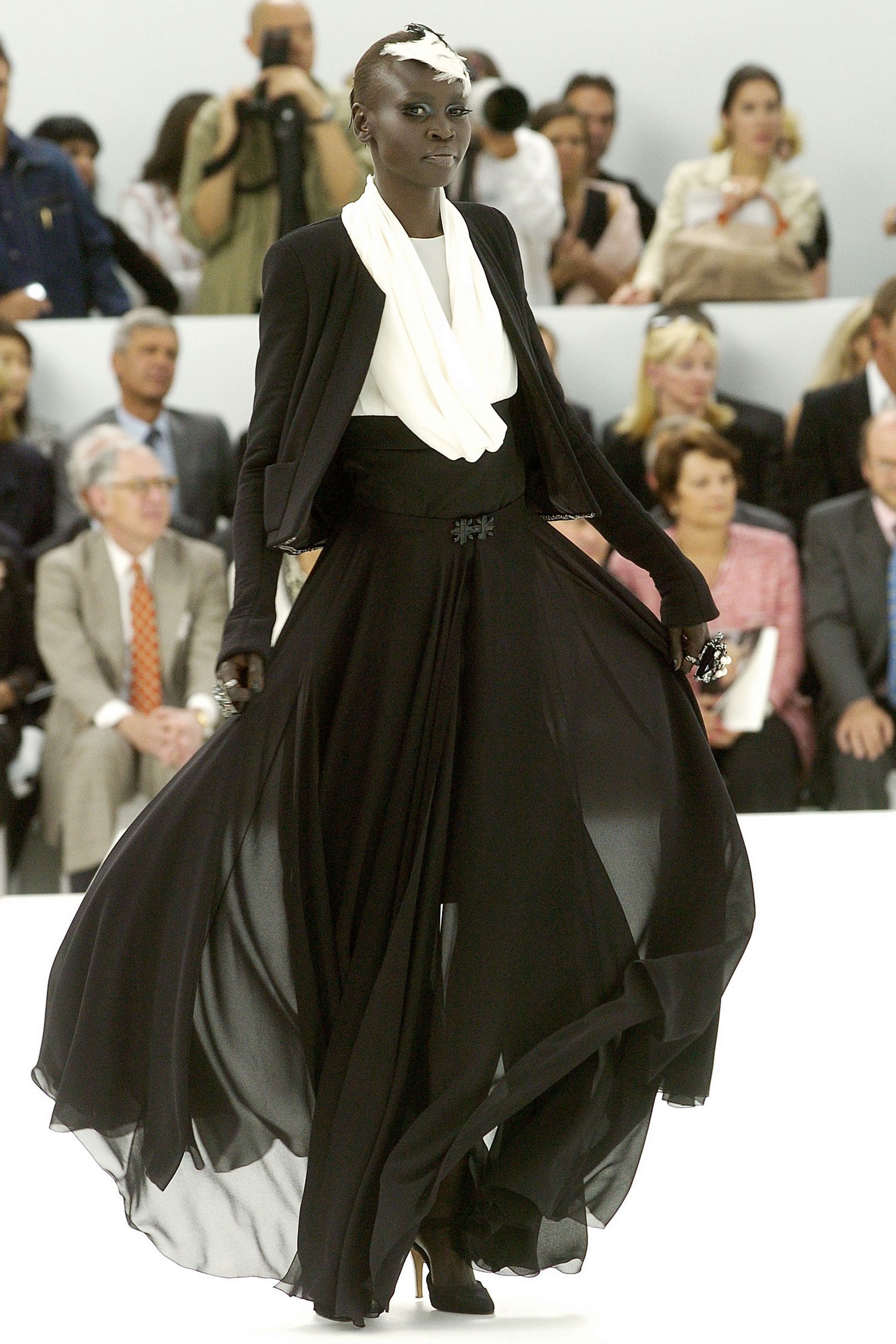 Chanel F/W 04 Couture Look 610