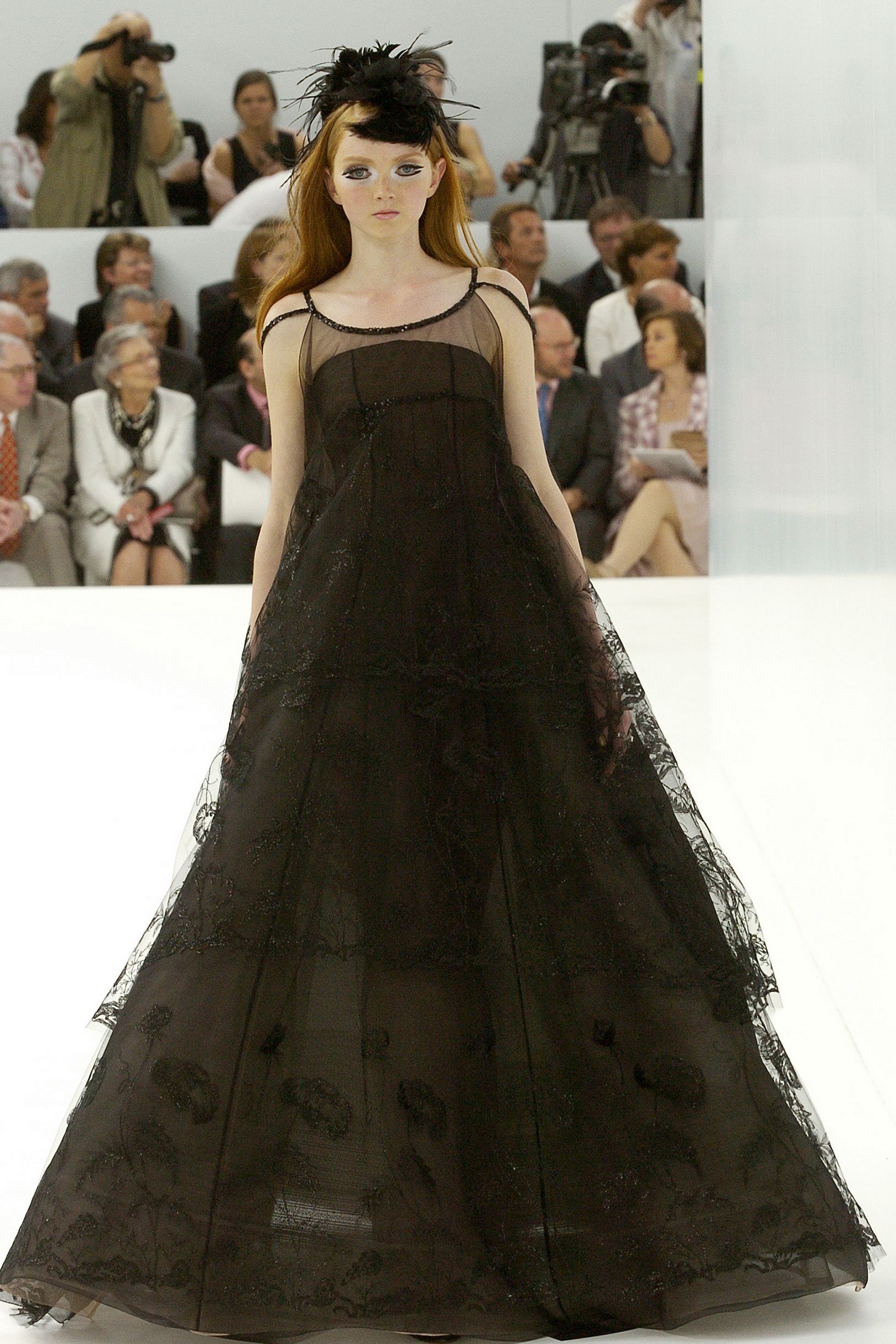 Chanel F/W 04 Couture Look 667