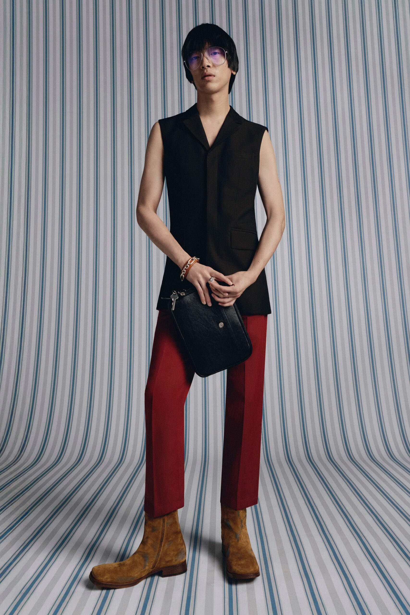 black leather structured zippered bag