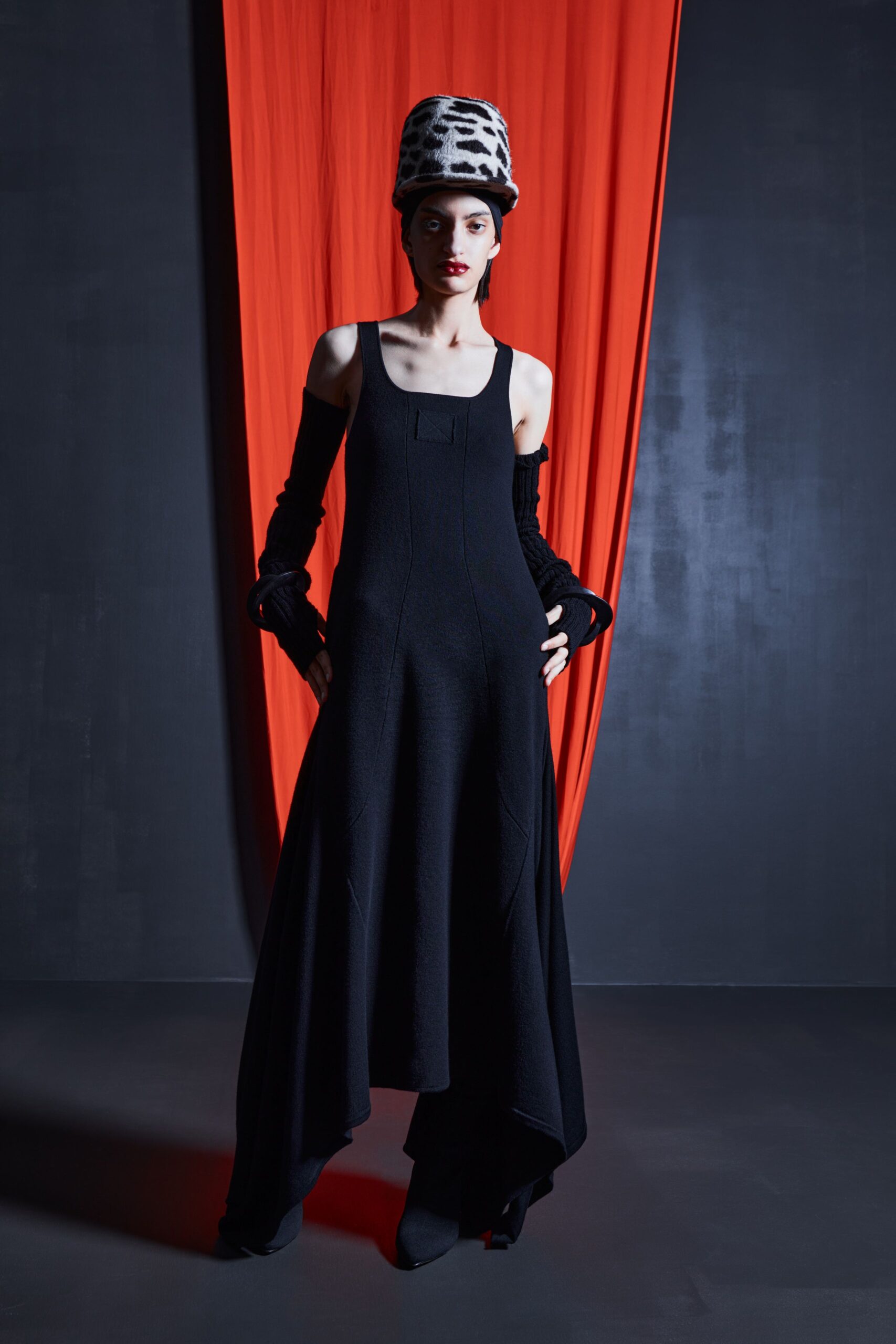 black wool sleeveless v-neck fitted flared midi dress
